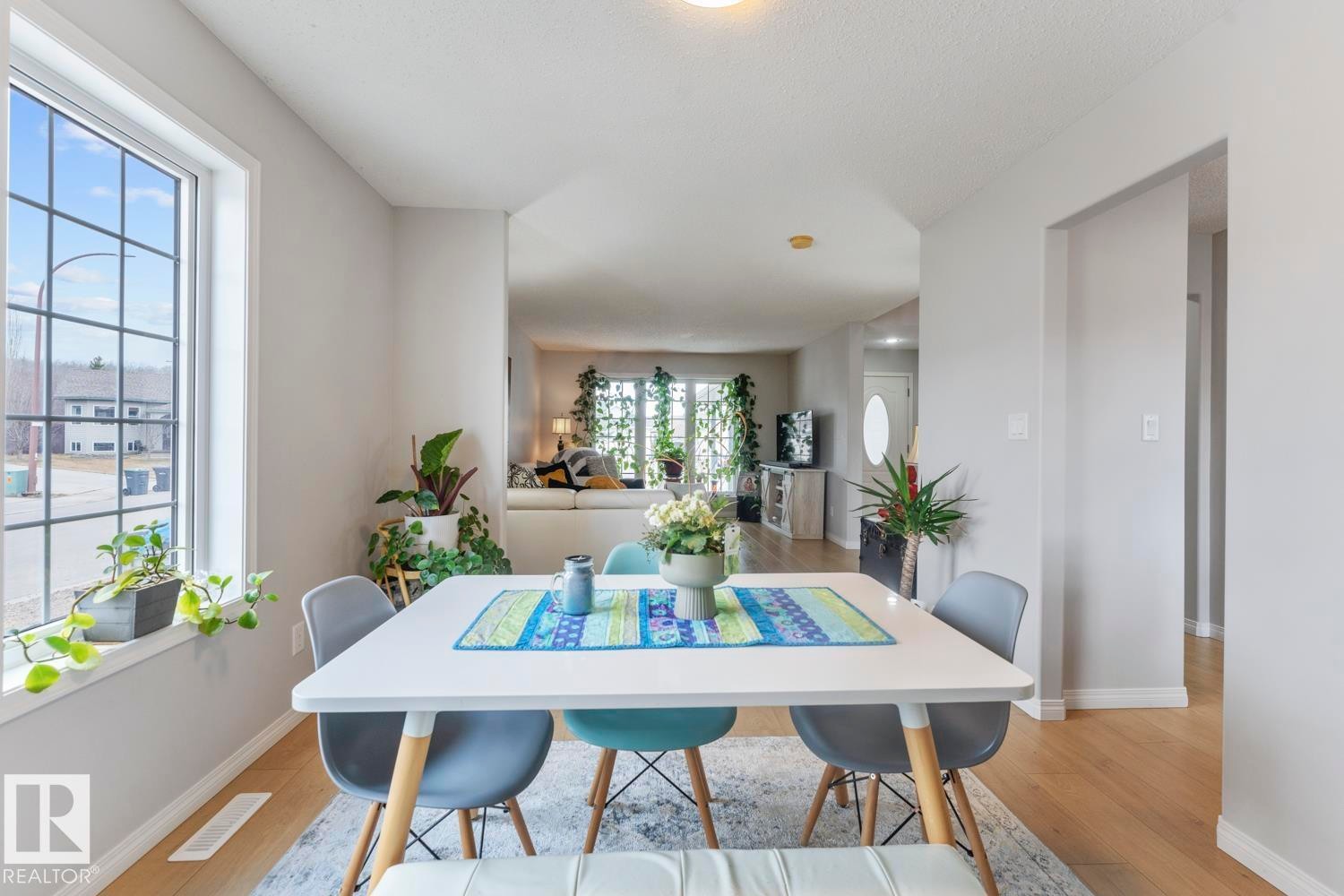 












2614 6A Avenue

,
Cold Lake,




AB
T9M 2C7

