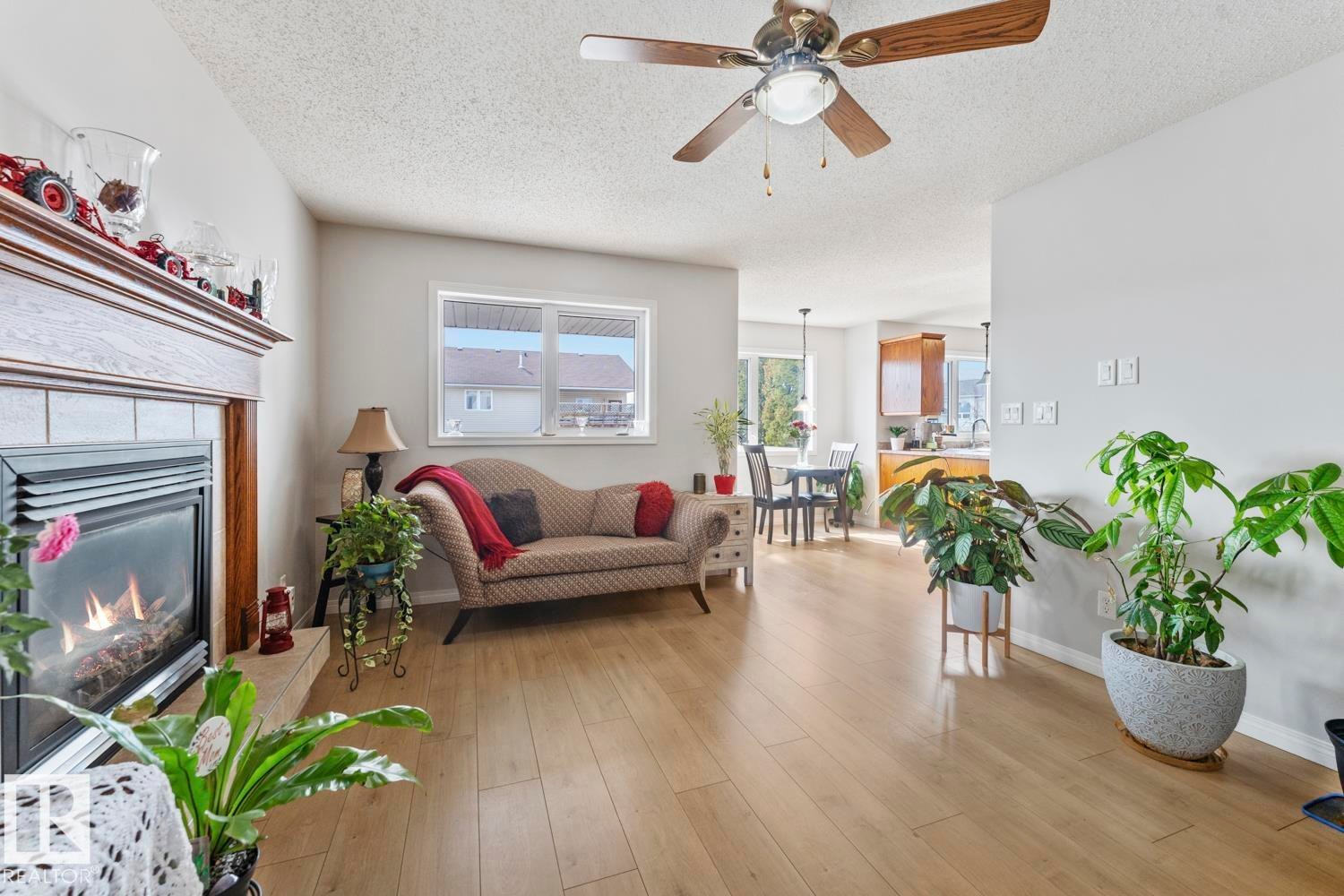 












2614 6A Avenue

,
Cold Lake,




AB
T9M 2C7

