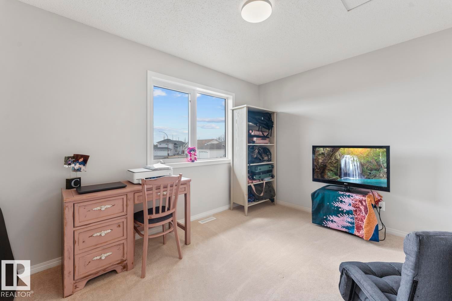 












2614 6A Avenue

,
Cold Lake,




AB
T9M 2C7

