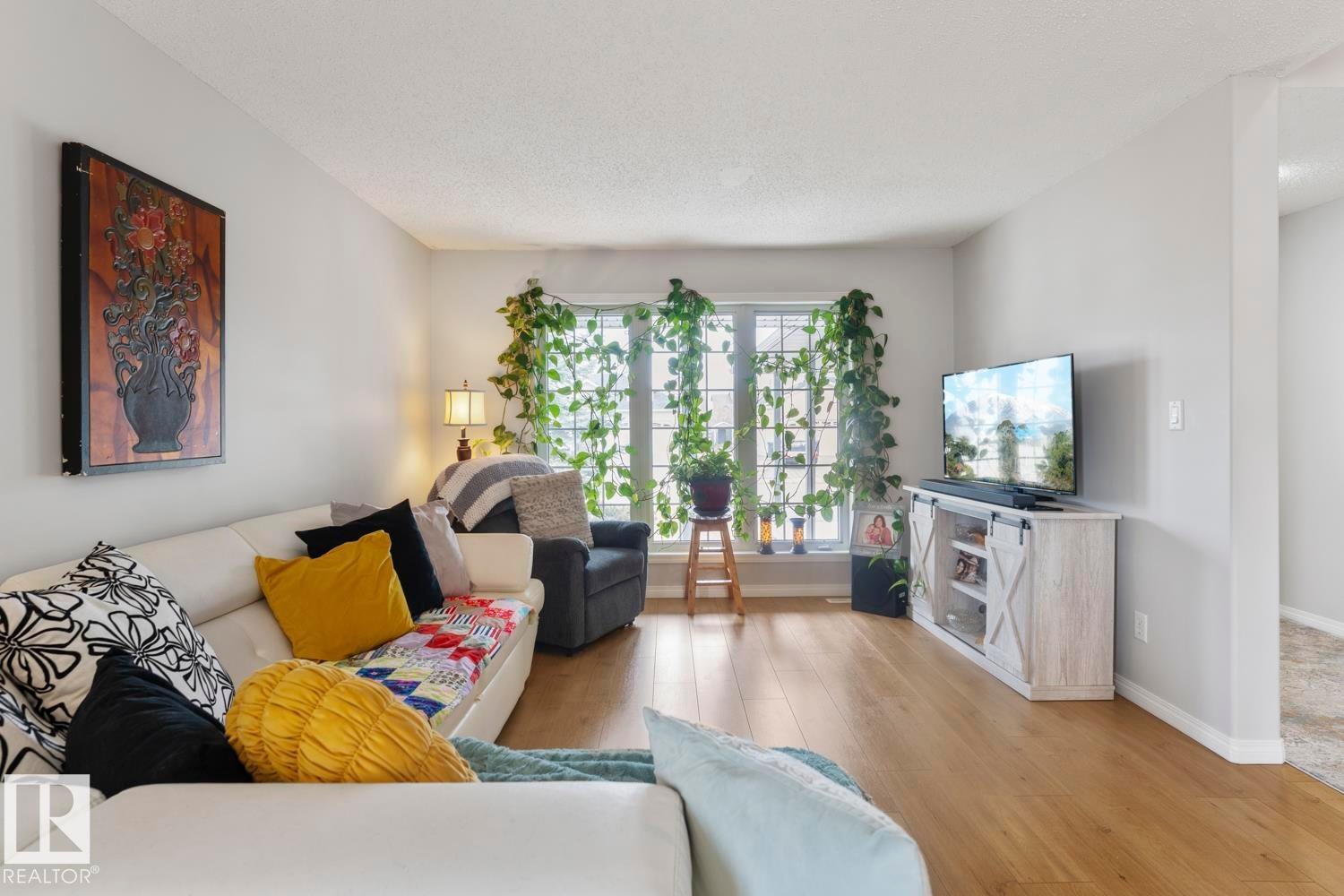 












2614 6A Avenue

,
Cold Lake,




AB
T9M 2C7

