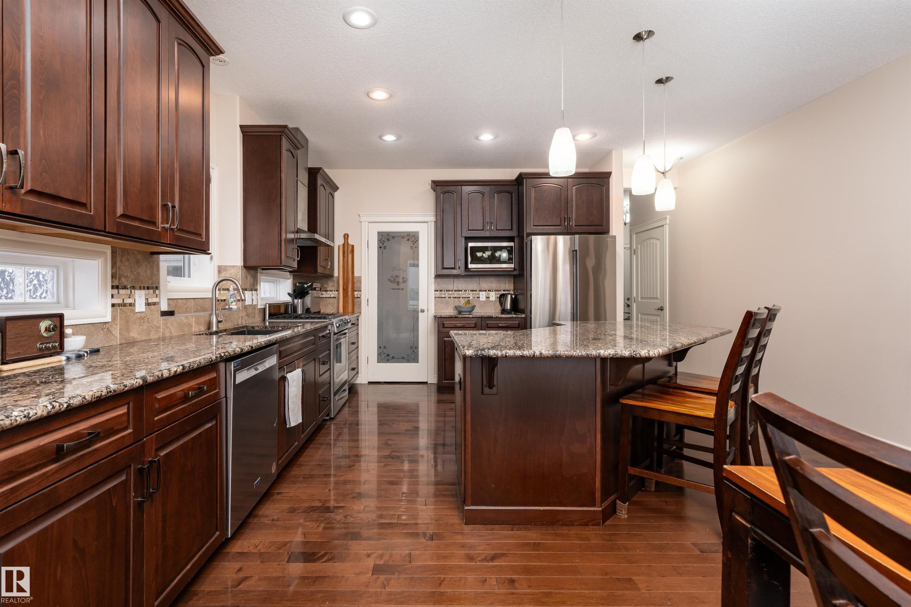 












22 VALE Terrace

,
Fort Saskatchewan,




AB
T8L 0B1

