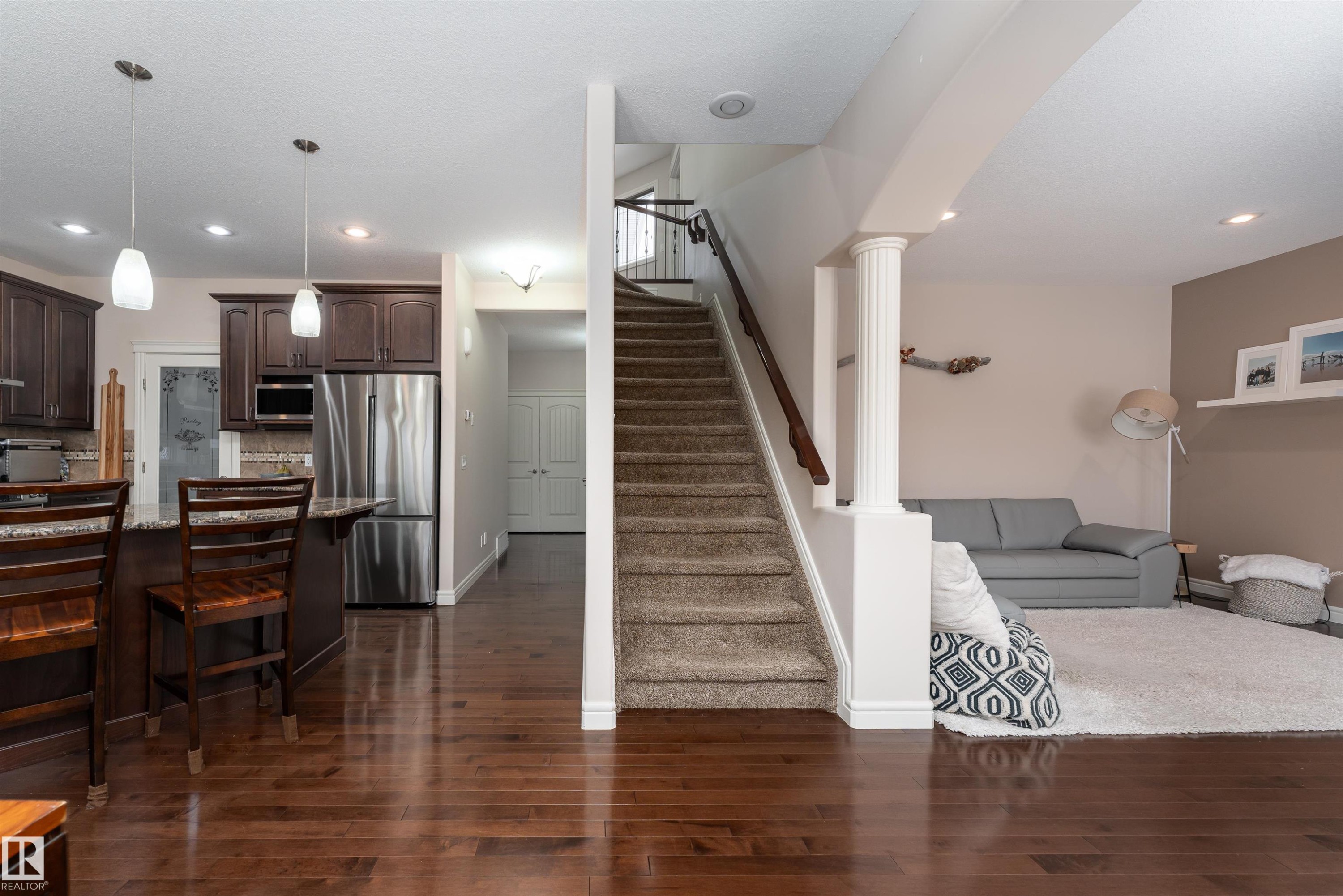 












22 VALE Terrace

,
Fort Saskatchewan,




AB
T8L 0B1

