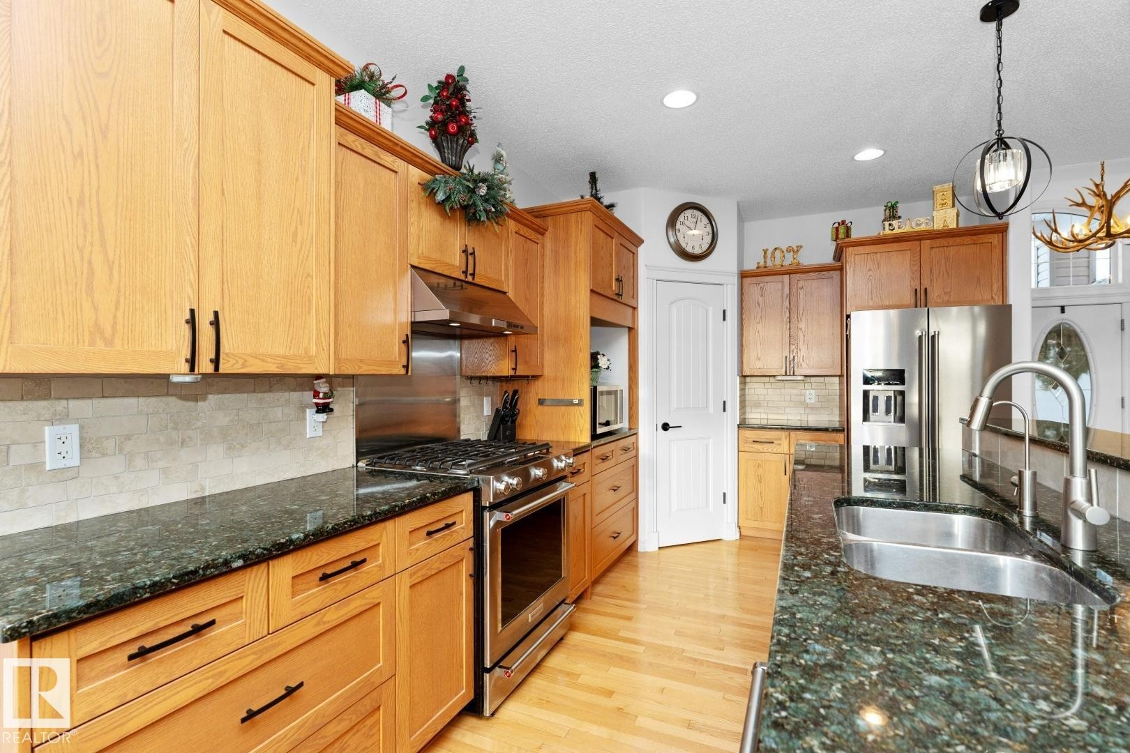 












3211 62 Street

,
Beaumont,




AB
T4X 1T6

