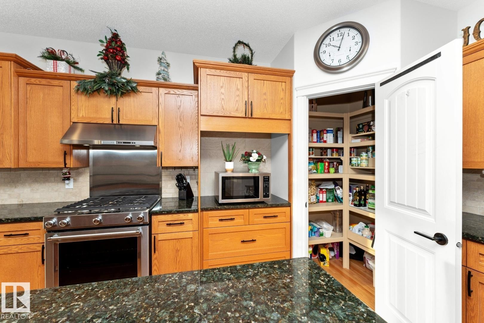 












3211 62 Street

,
Beaumont,




AB
T4X 1T6

