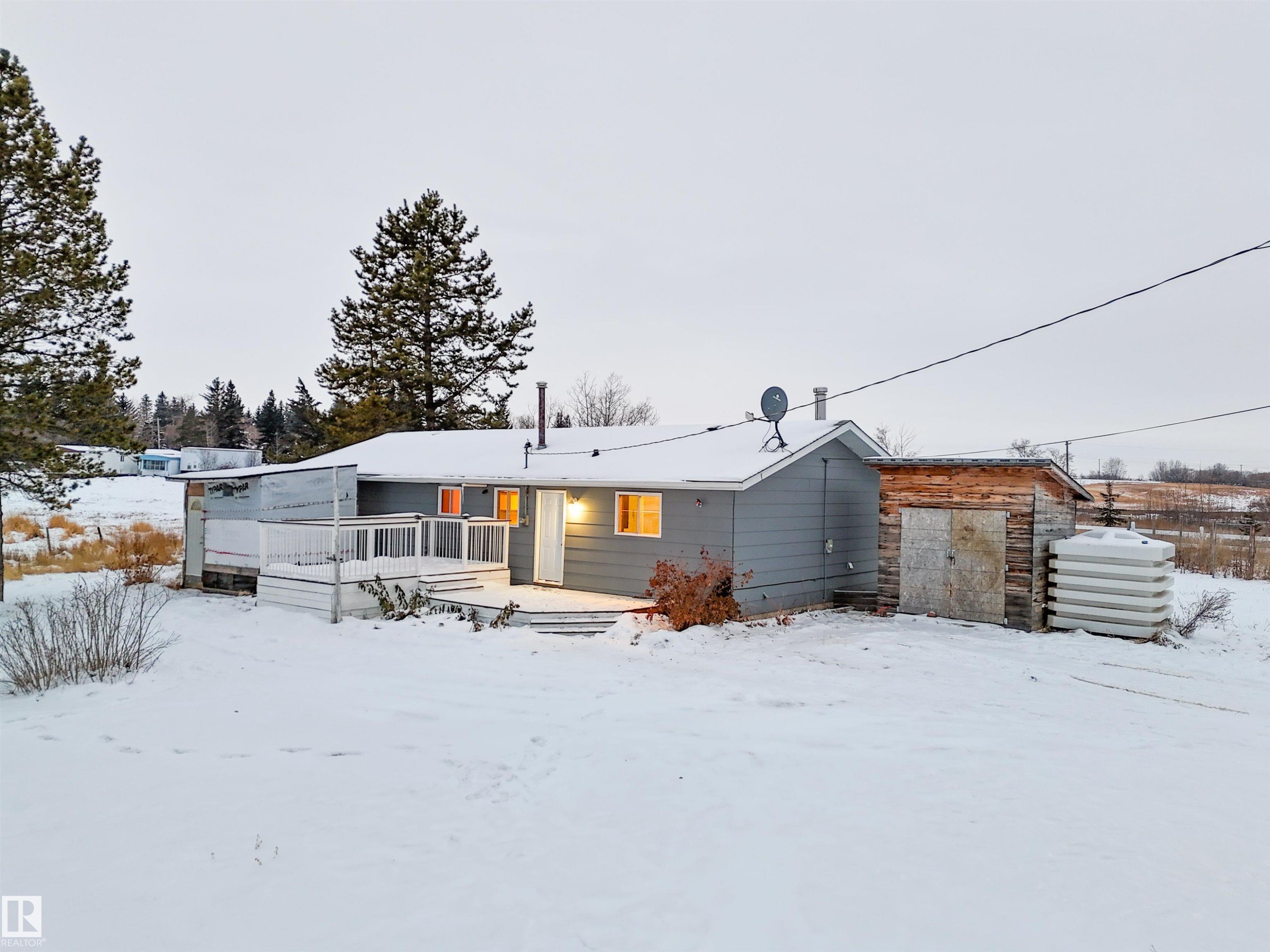 












4715 49 Avenue

,
Ranfurly,




AB
T0B 3T0

