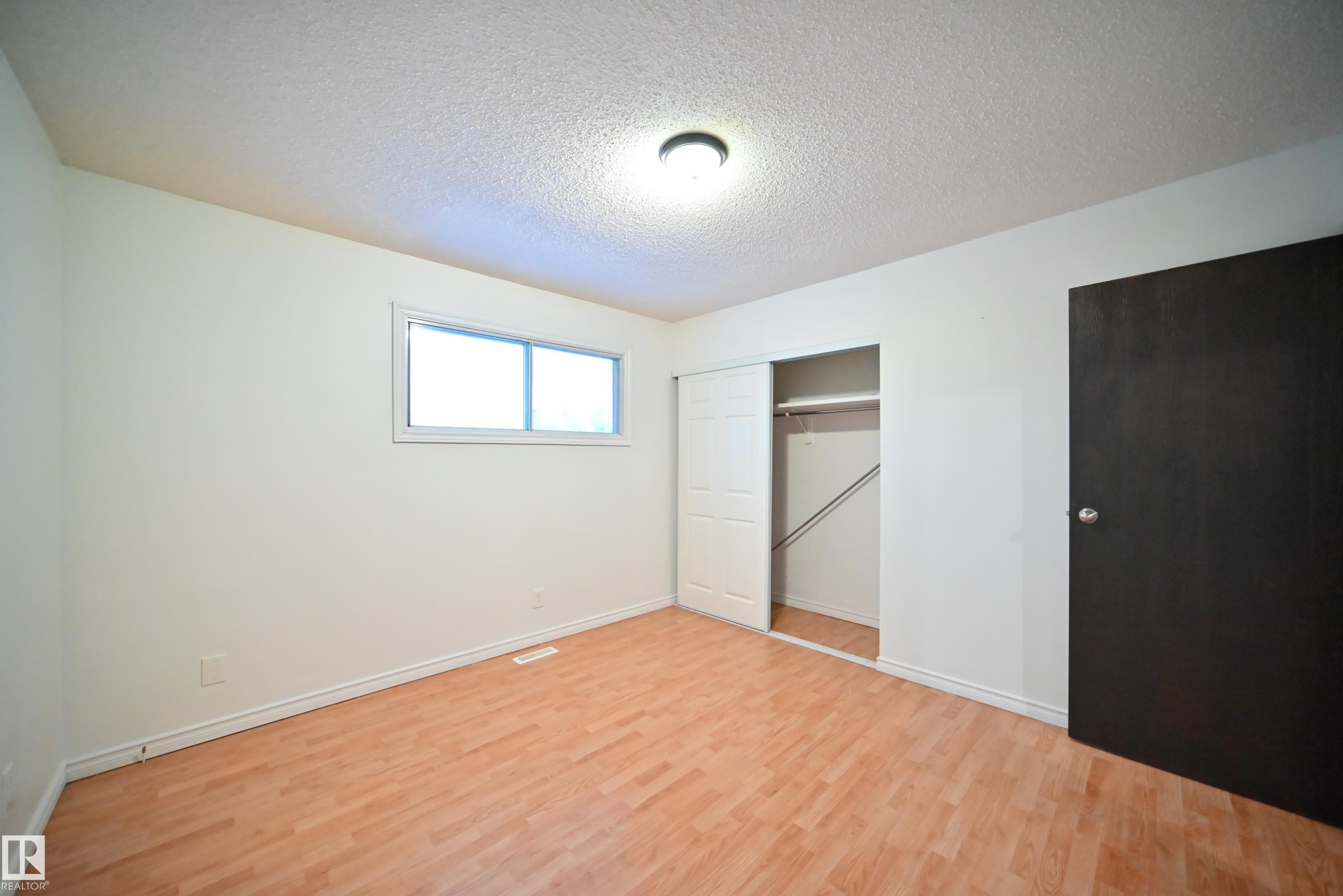 












4715 49 Avenue

,
Ranfurly,




AB
T0B 3T0

