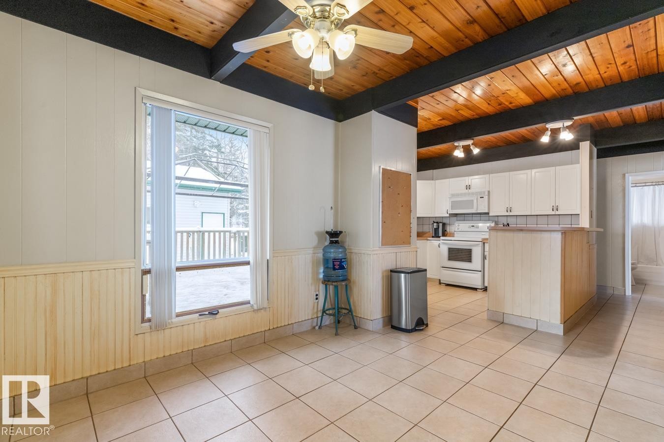 












311 3RD Street

,
Rural Lac Ste. Anne County,




AB
T0E 0L0

