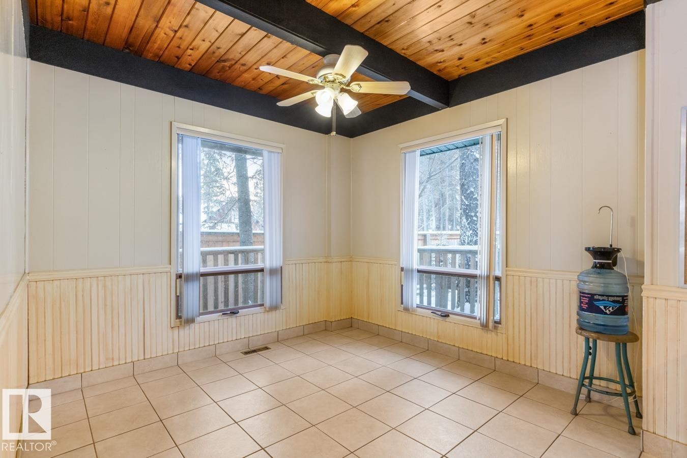 












311 3RD Street

,
Rural Lac Ste. Anne County,




AB
T0E 0L0

