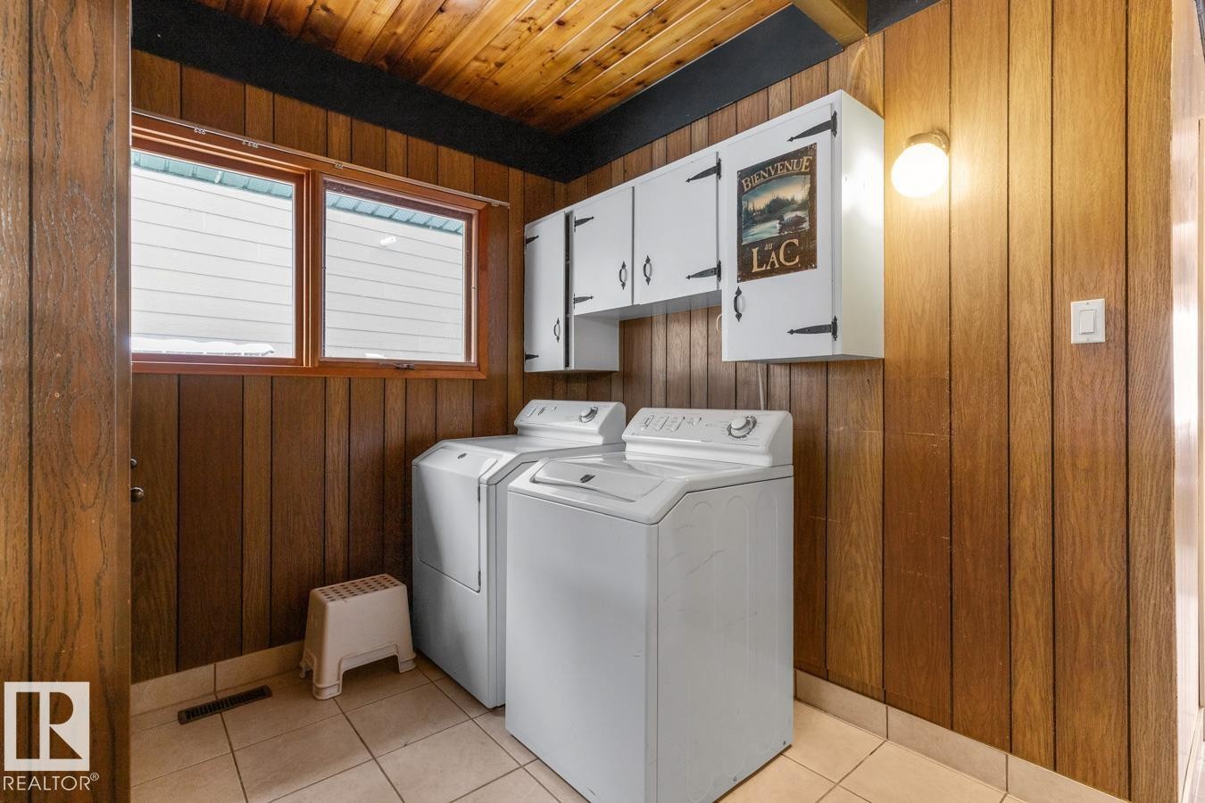 












311 3RD Street

,
Rural Lac Ste. Anne County,




AB
T0E 0L0

