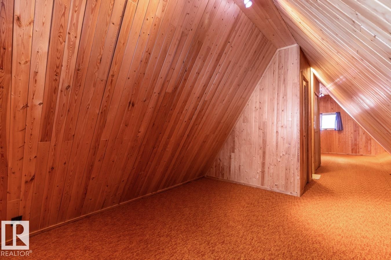 












311 3RD Street

,
Rural Lac Ste. Anne County,




AB
T0E 0L0

