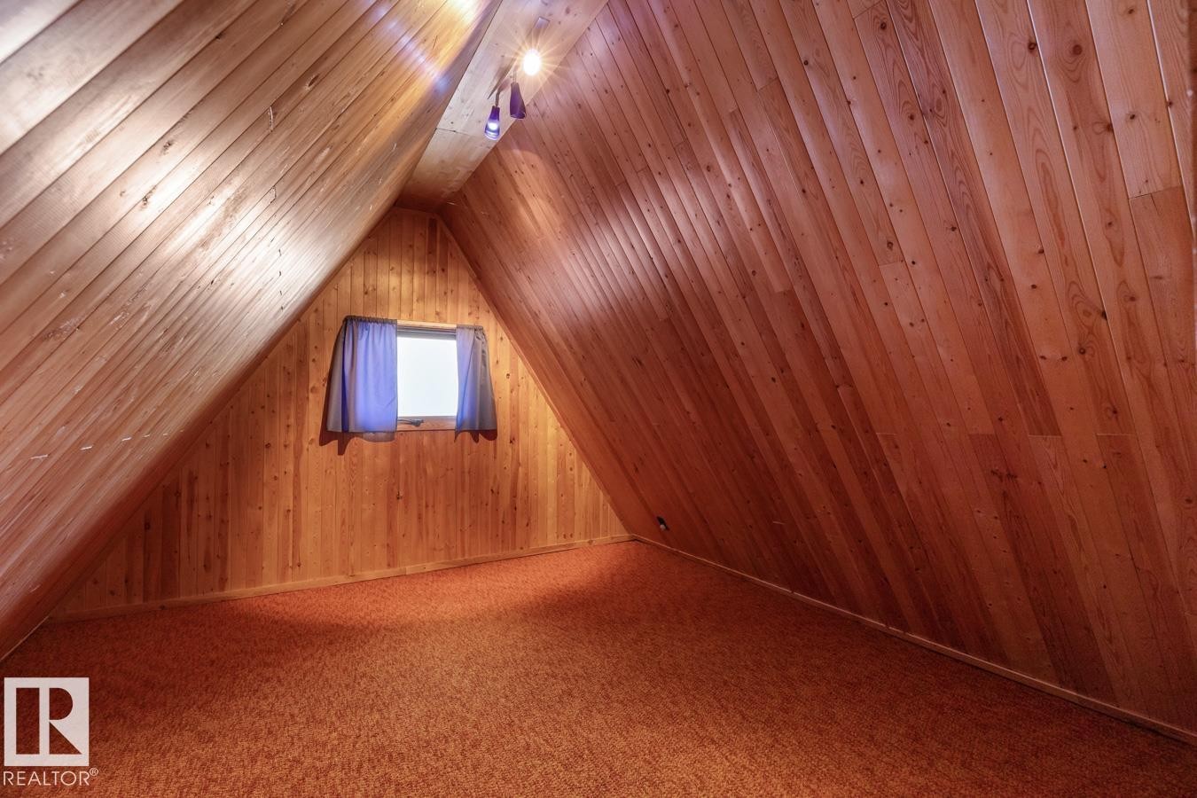 












311 3RD Street

,
Rural Lac Ste. Anne County,




AB
T0E 0L0

