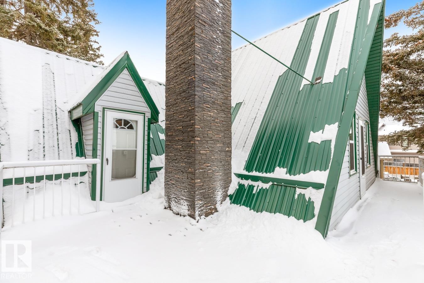












311 3RD Street

,
Rural Lac Ste. Anne County,




AB
T0E 0L0

