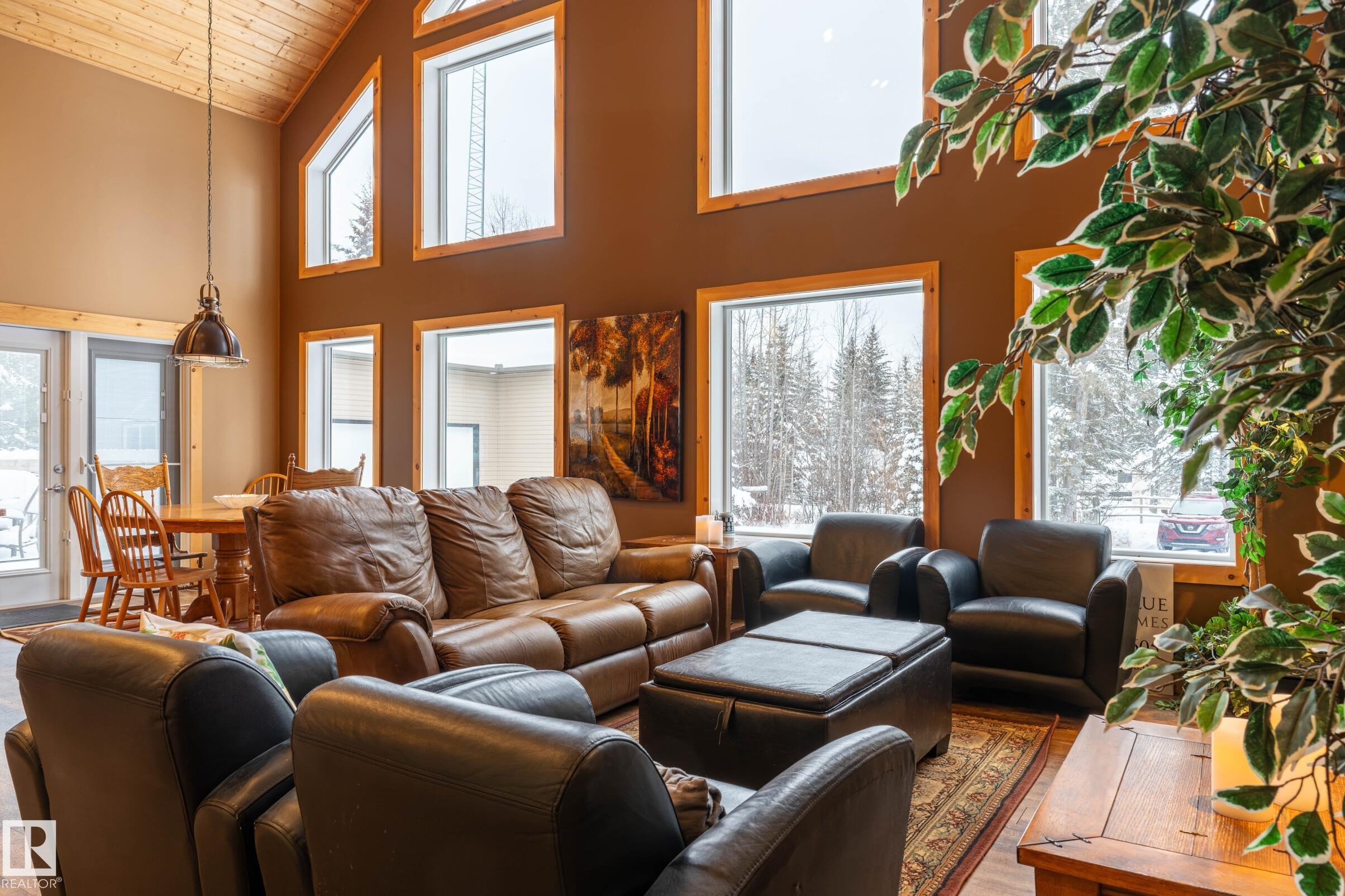 












120 Lakeshore Drive

,
Rural Bonnyville M.D.,




AB
T0A 2E0

