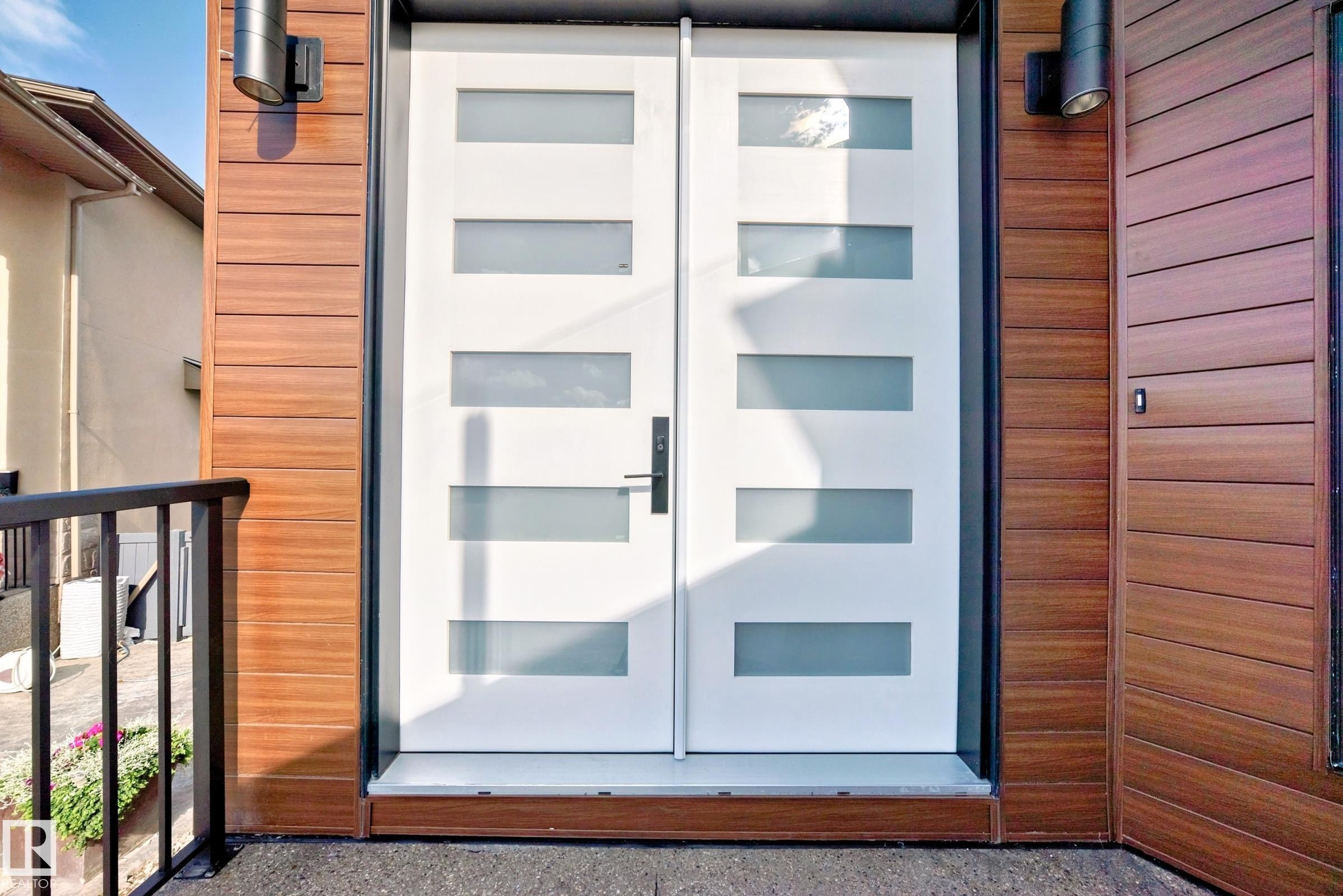 












5928 32 Street

,
Rural Leduc County,




AB
T4X 0X4

