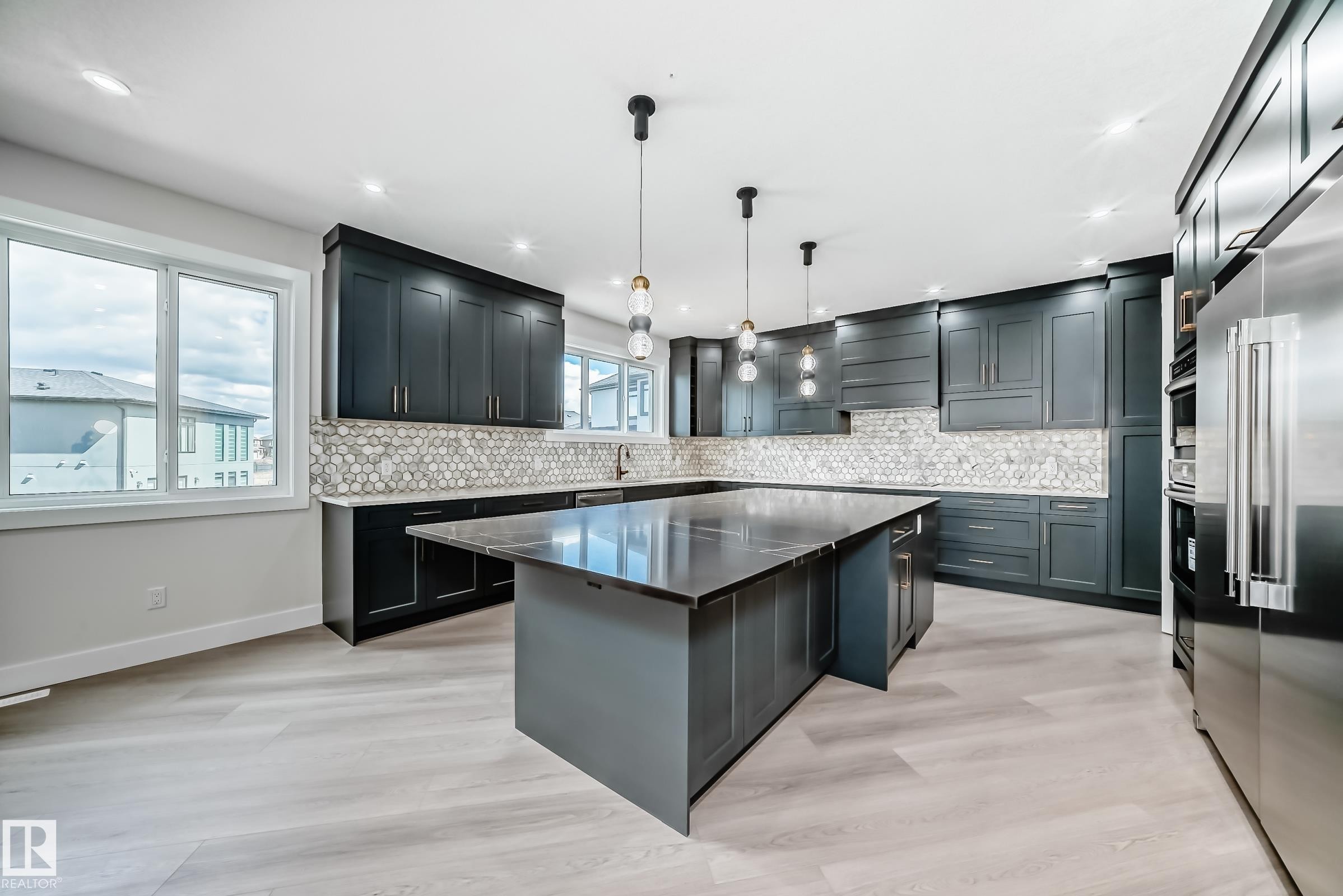 












5928 32 Street

,
Rural Leduc County,




AB
T4X 0X4

