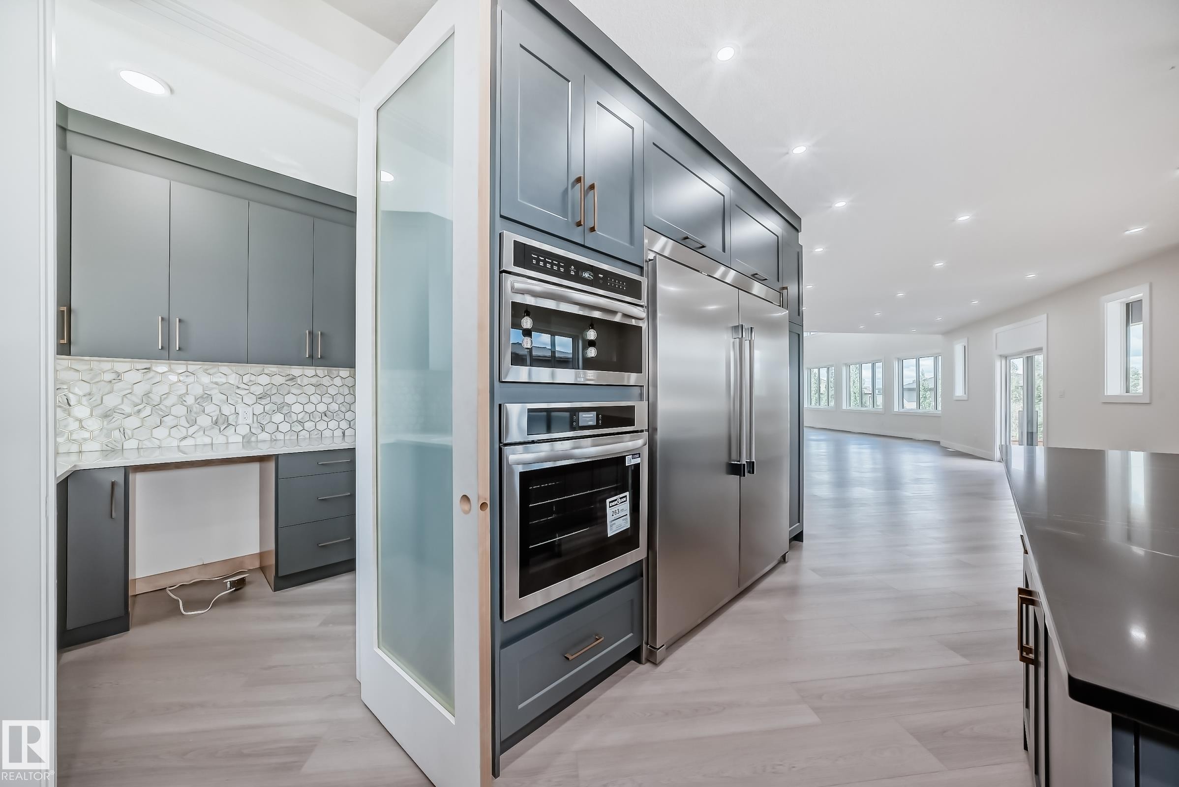 












5928 32 Street

,
Rural Leduc County,




AB
T4X 0X4

