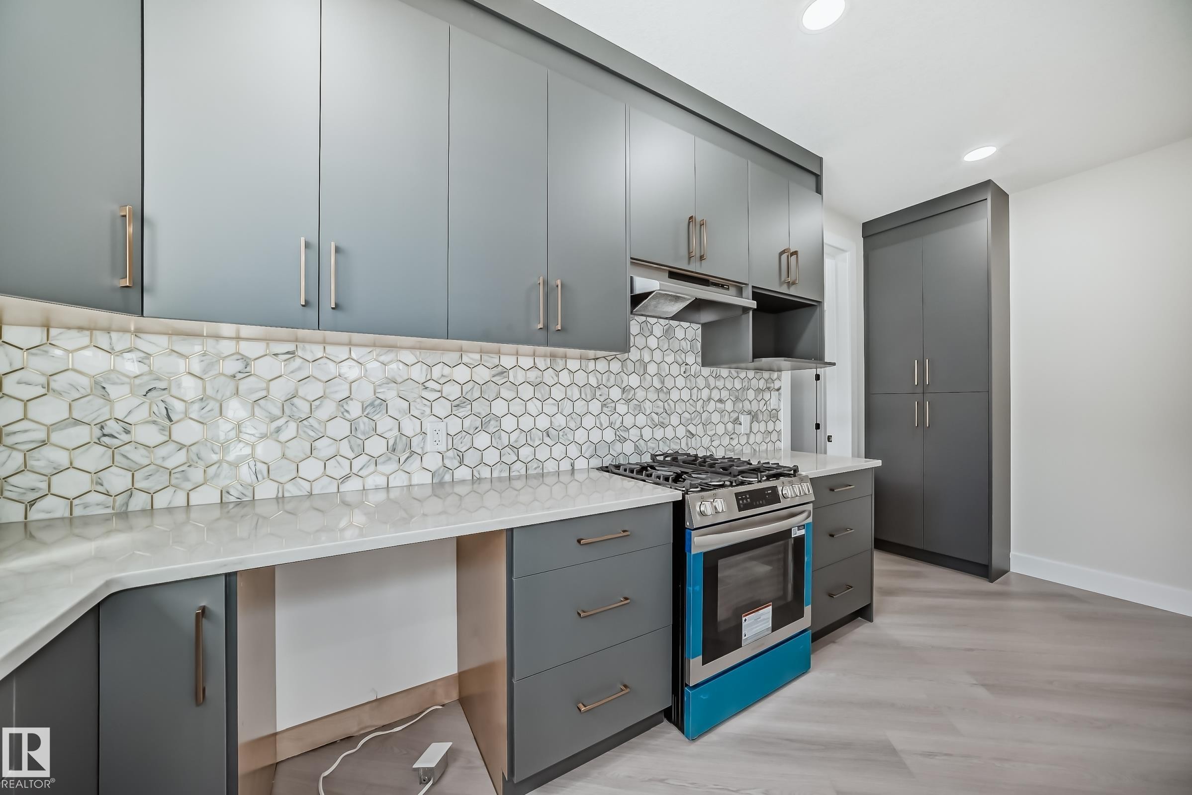 












5928 32 Street

,
Rural Leduc County,




AB
T4X 0X4

