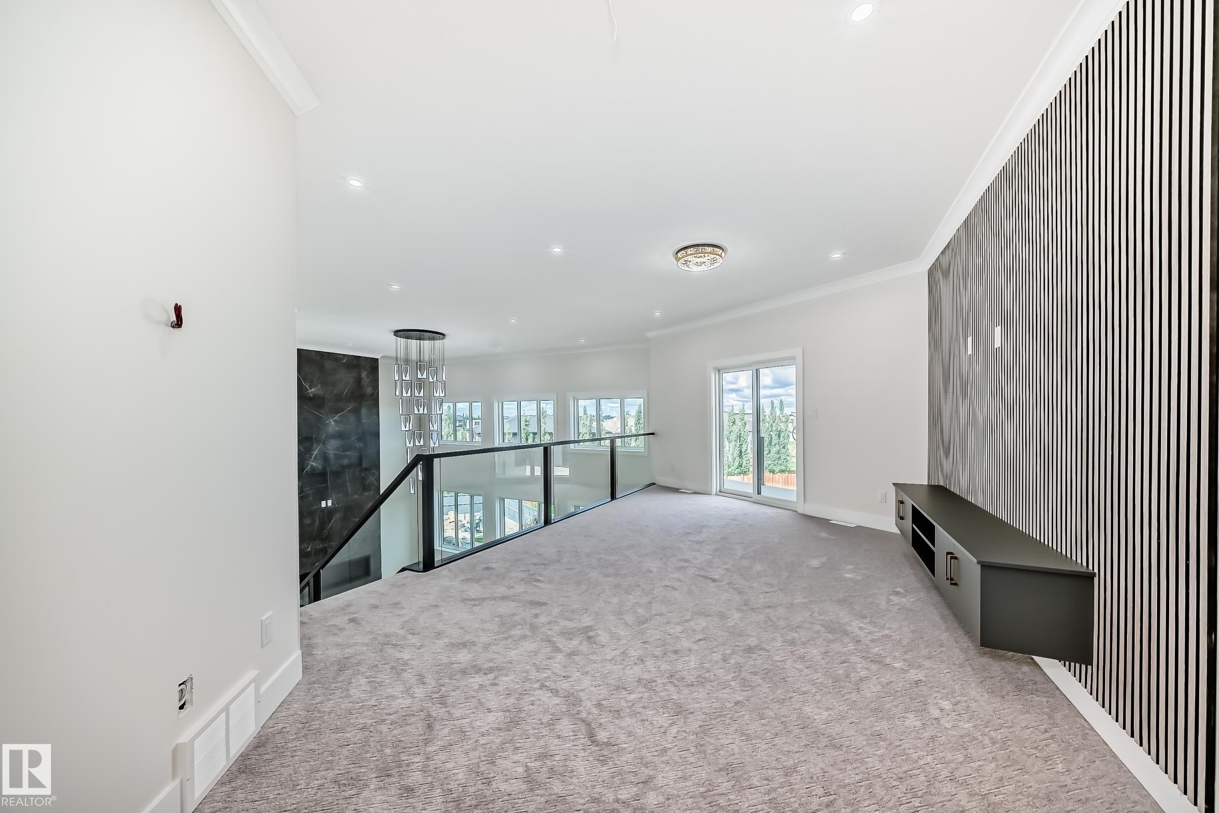 












5928 32 Street

,
Rural Leduc County,




AB
T4X 0X4

