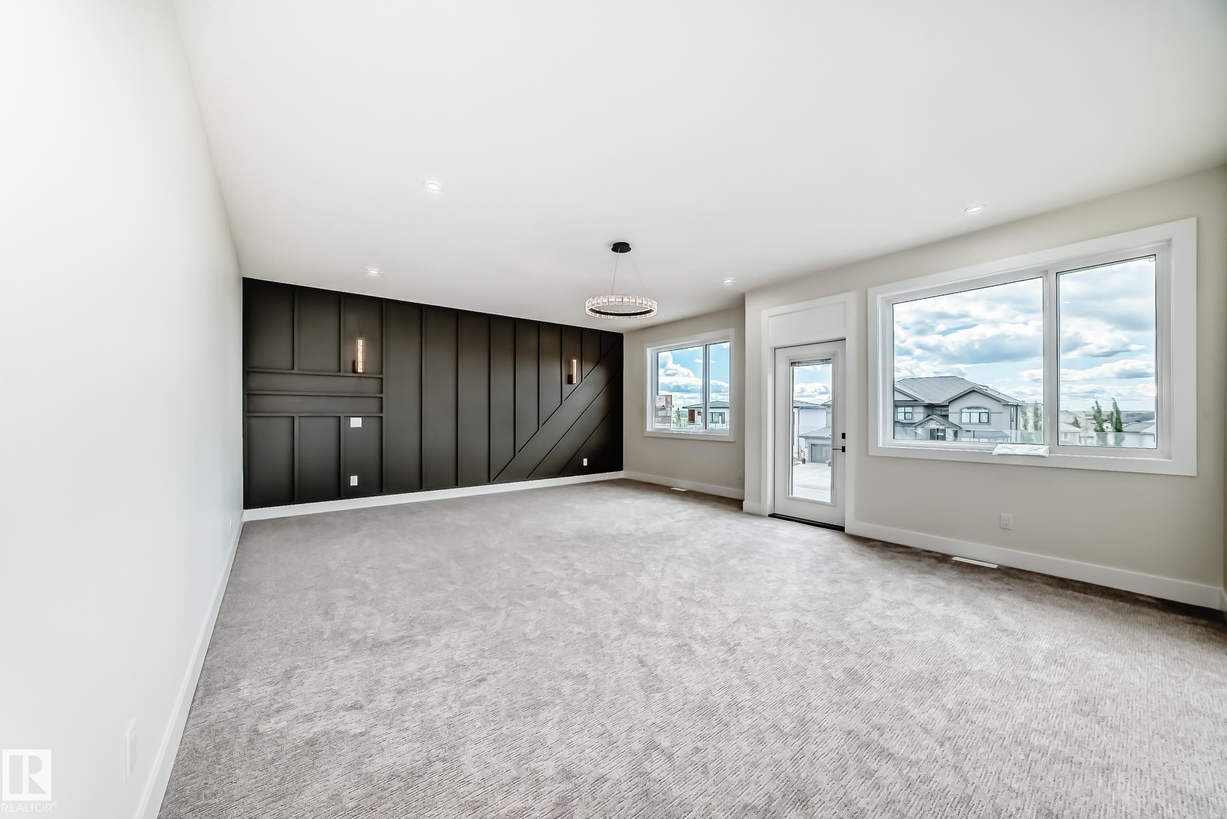 












5928 32 Street

,
Rural Leduc County,




AB
T4X 0X4

