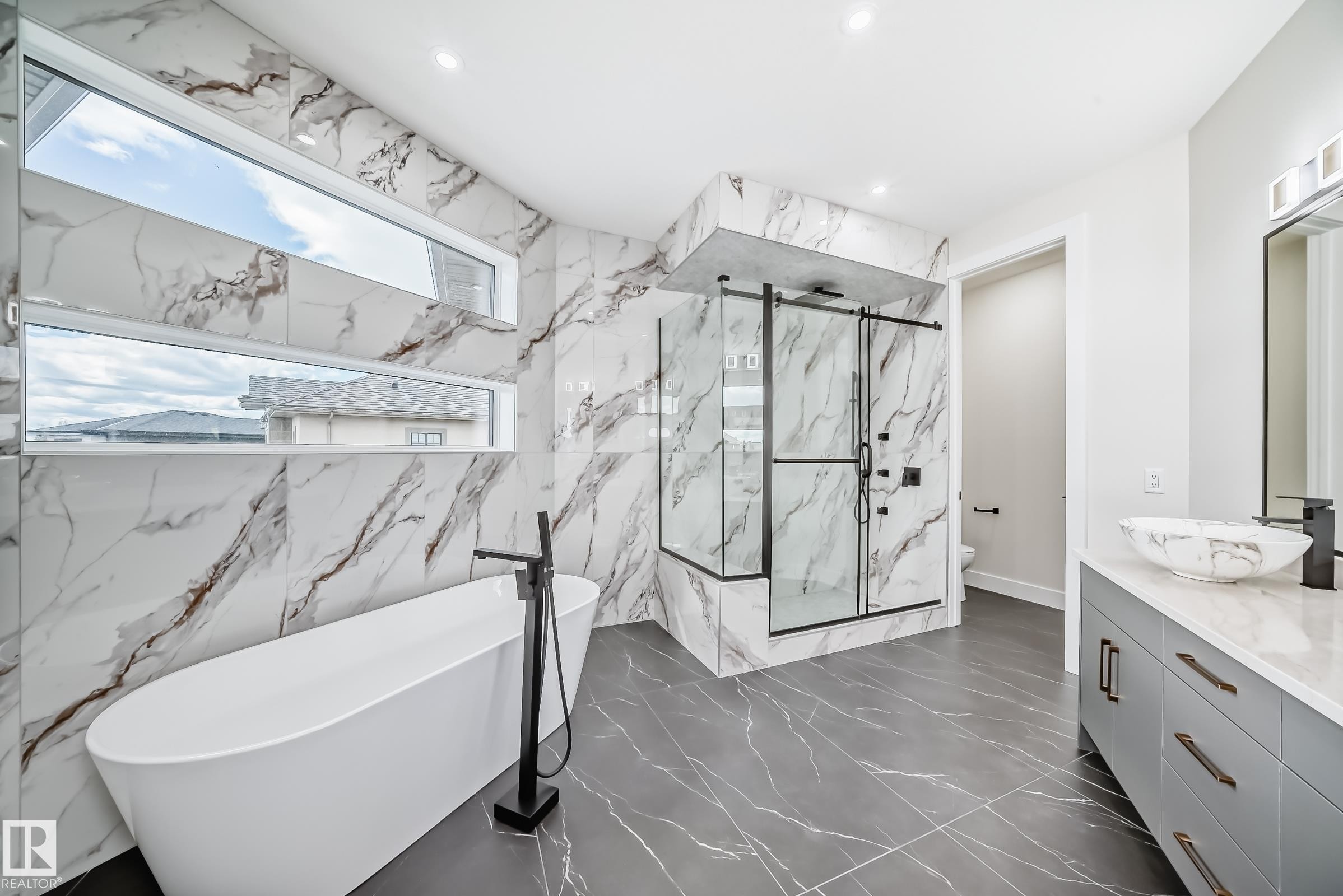 












5928 32 Street

,
Rural Leduc County,




AB
T4X 0X4

