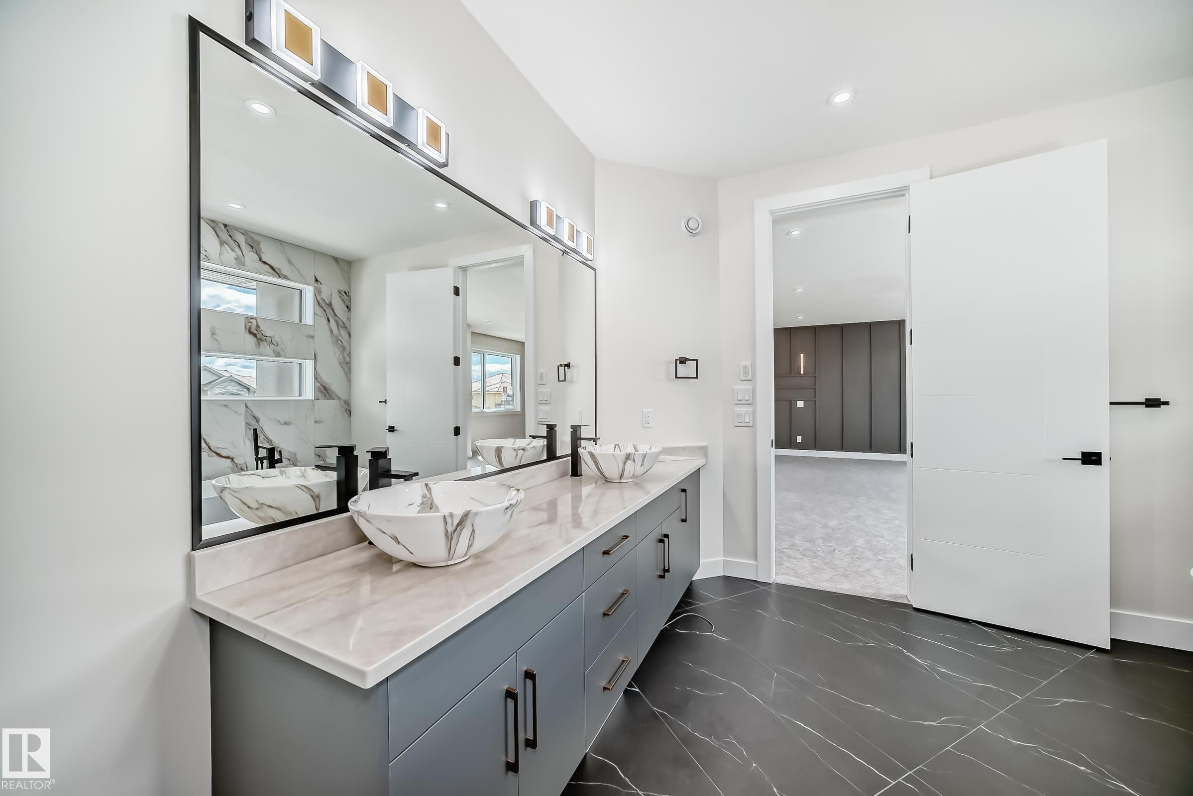 












5928 32 Street

,
Rural Leduc County,




AB
T4X 0X4

