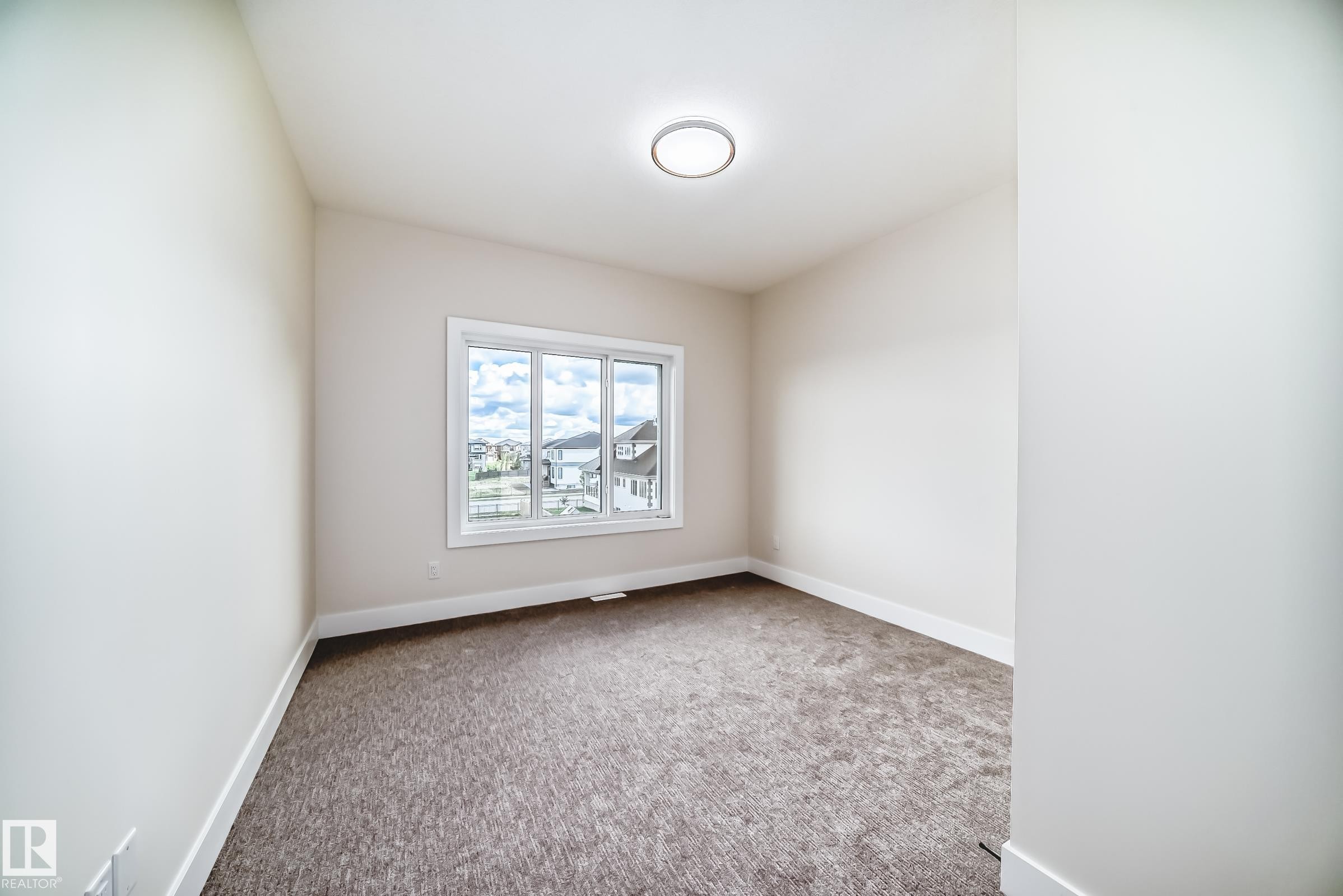 












5928 32 Street

,
Rural Leduc County,




AB
T4X 0X4

