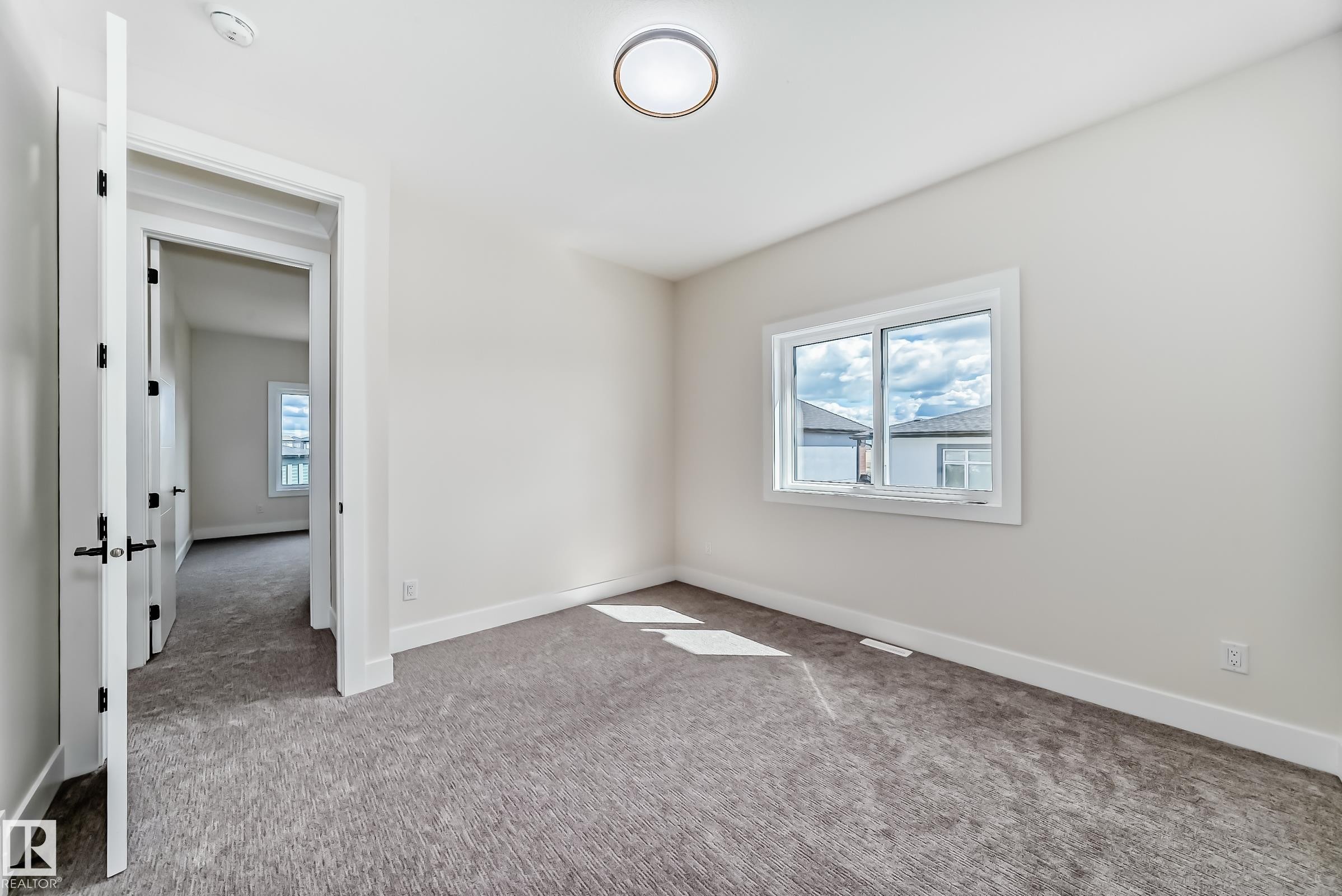 












5928 32 Street

,
Rural Leduc County,




AB
T4X 0X4

