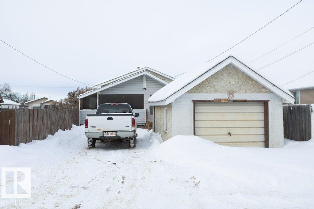 












9747 107 Street

,
Westlock,




AB
T7P 2P6

