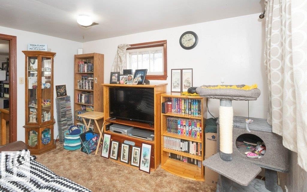 












9747 107 Street

,
Westlock,




AB
T7P 2P6

