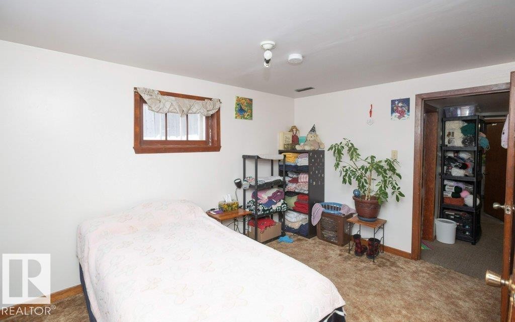 












9747 107 Street

,
Westlock,




AB
T7P 2P6

