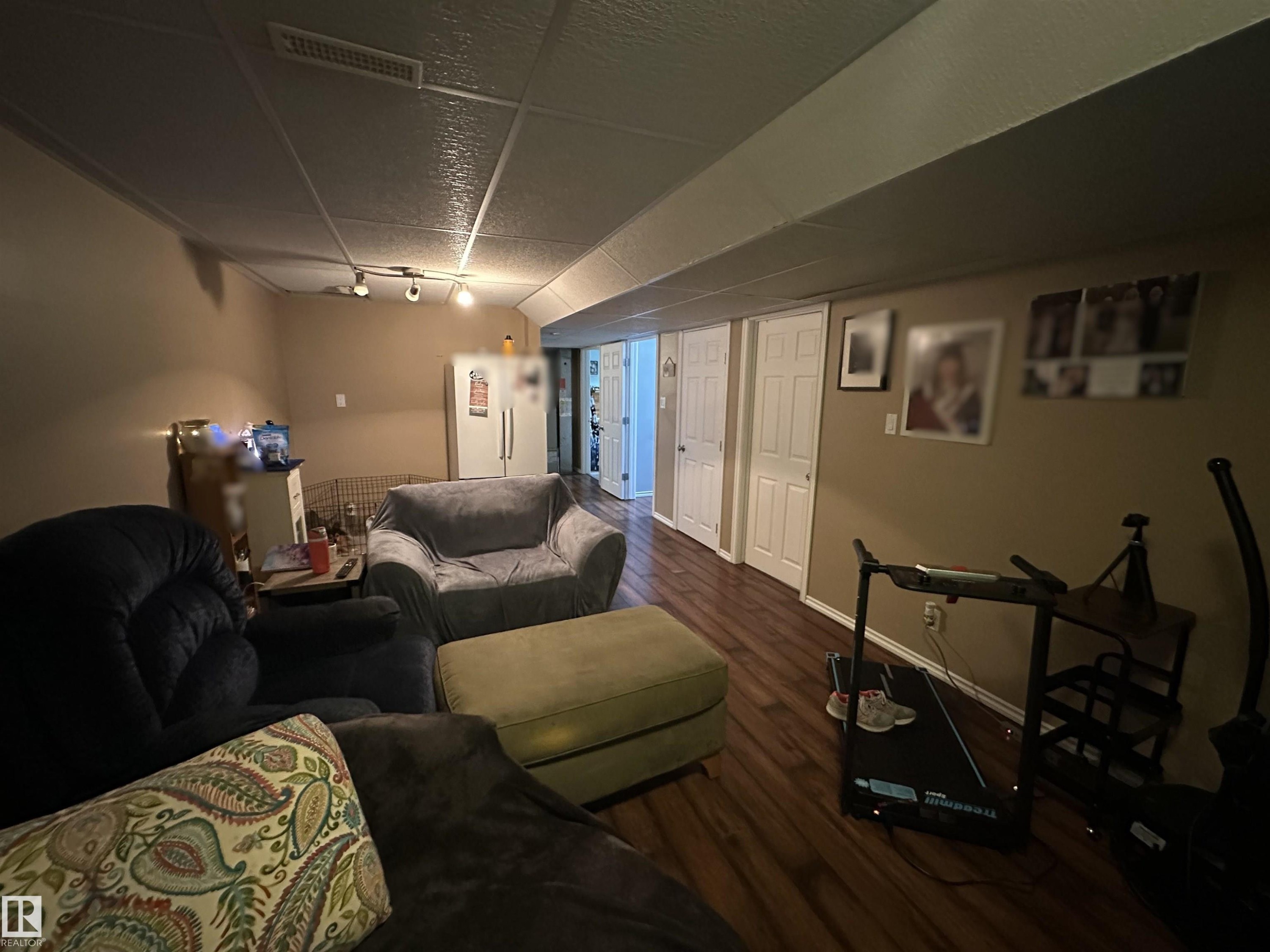 












10256 109 Avenue

,
Westlock,




AB
T7P 1H2

