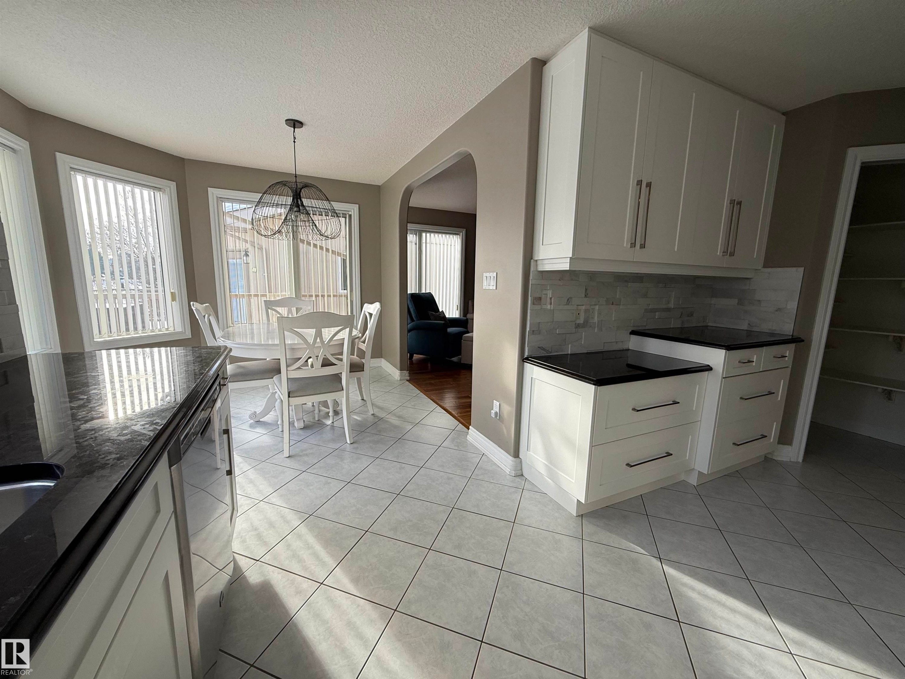 












17 925 Picard Drive

,
Edmonton,




AB
T5T 6H3

