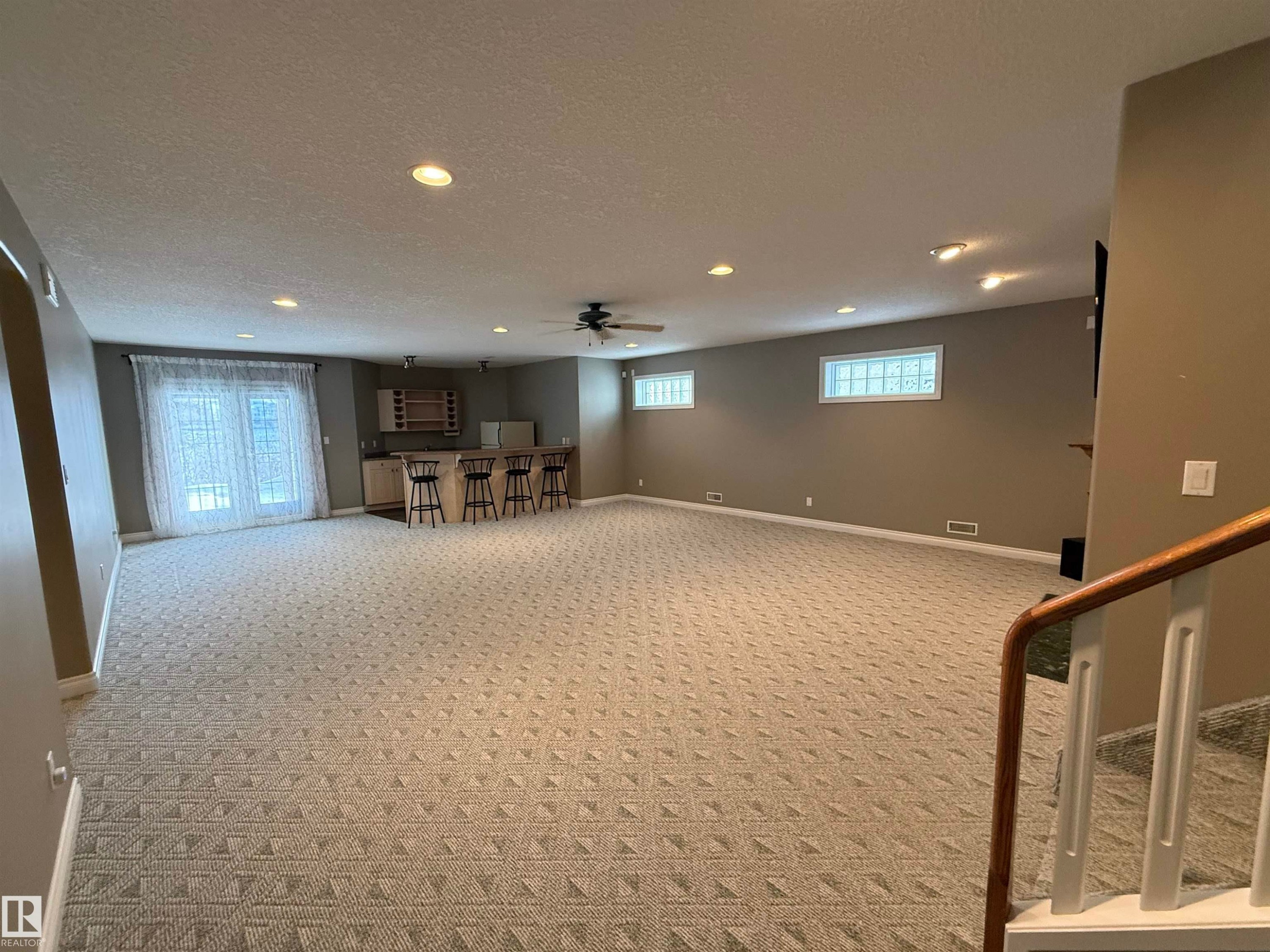 












17 925 Picard Drive

,
Edmonton,




AB
T5T 6H3

