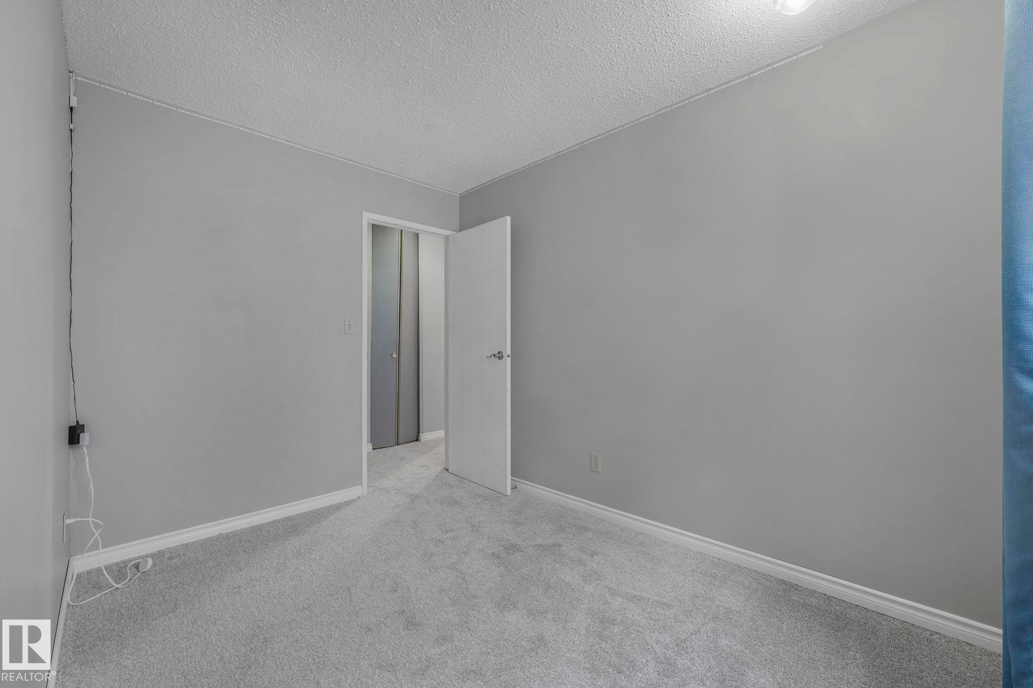 












6411 12 Avenue

,
Edmonton,




AB
T6L 2G3

