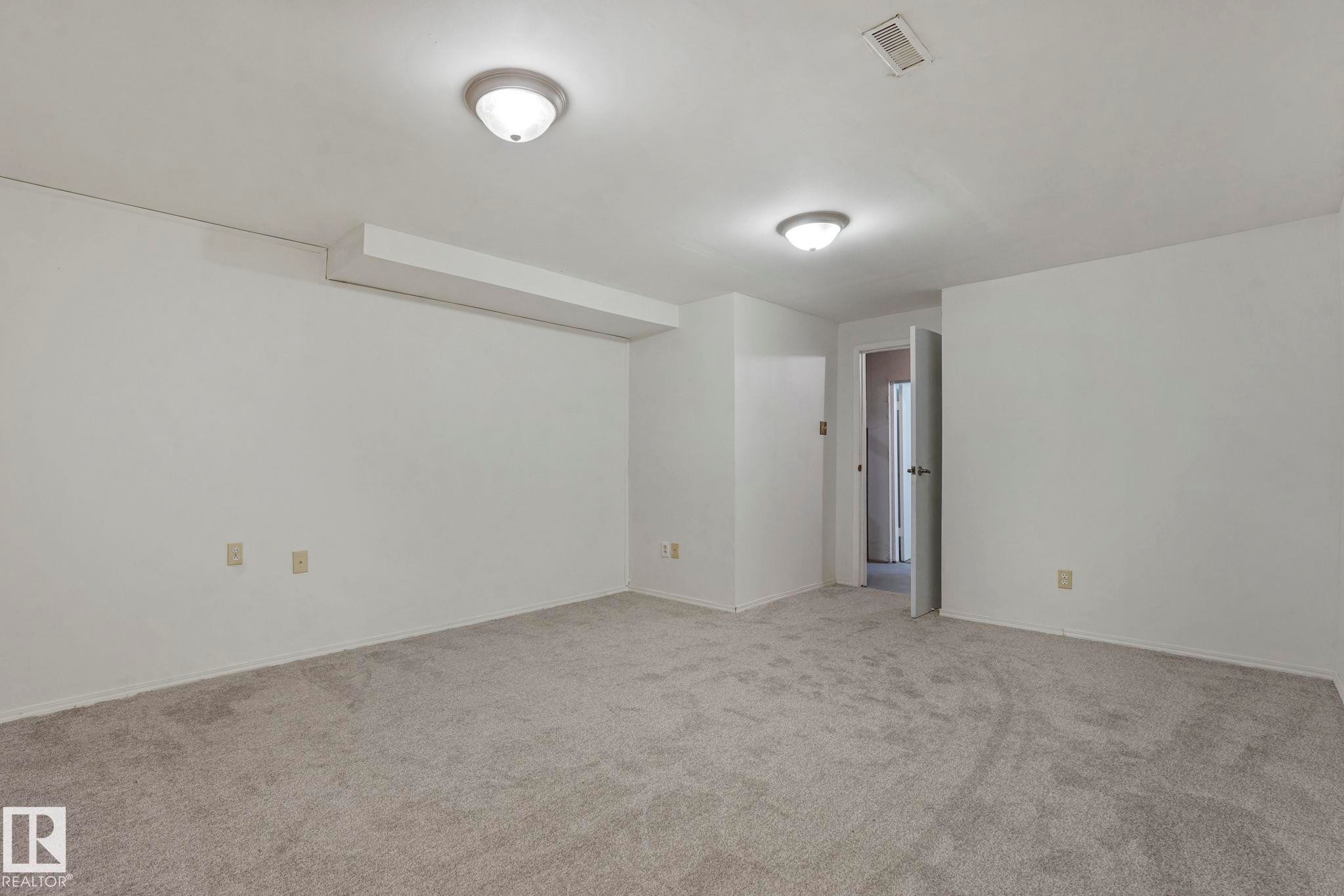 












6411 12 Avenue

,
Edmonton,




AB
T6L 2G3

