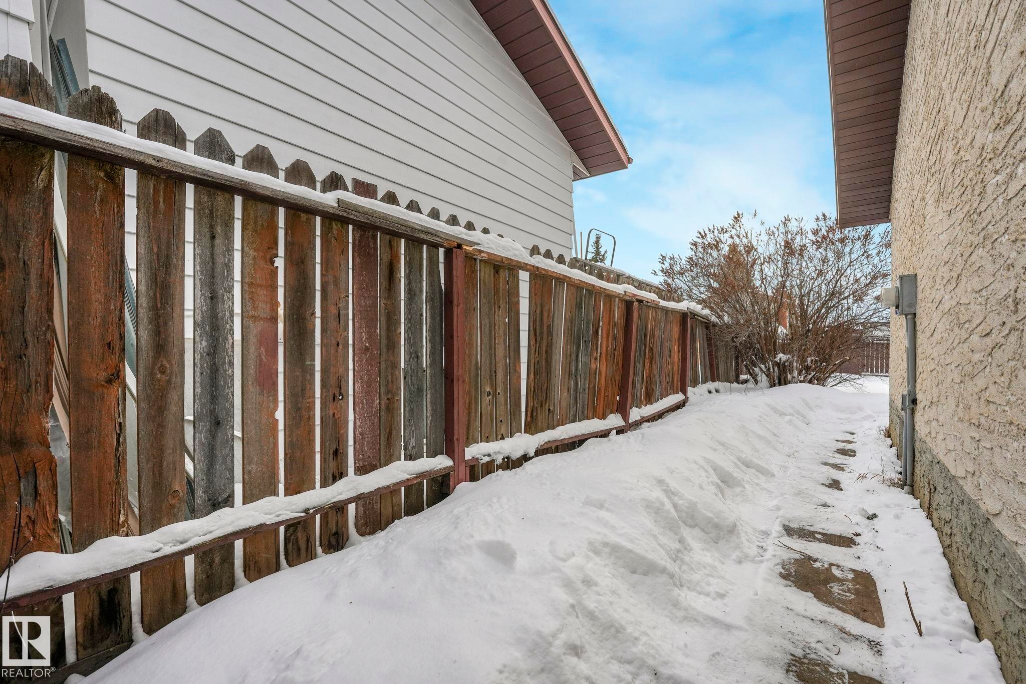 












6411 12 Avenue

,
Edmonton,




AB
T6L 2G3

