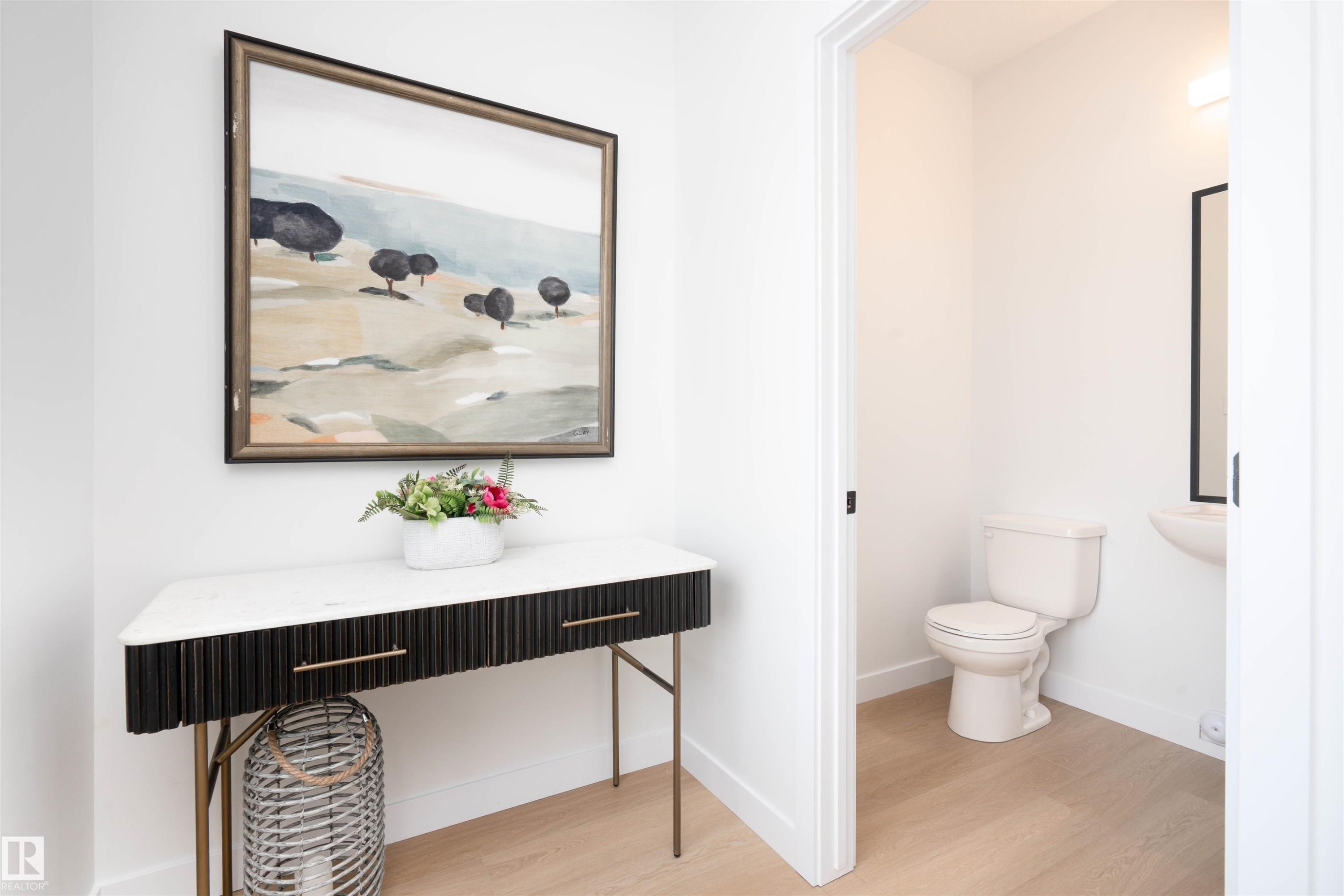 












64 18120 28 Avenue SW

,
Edmonton,




AB
T6W 4V2

