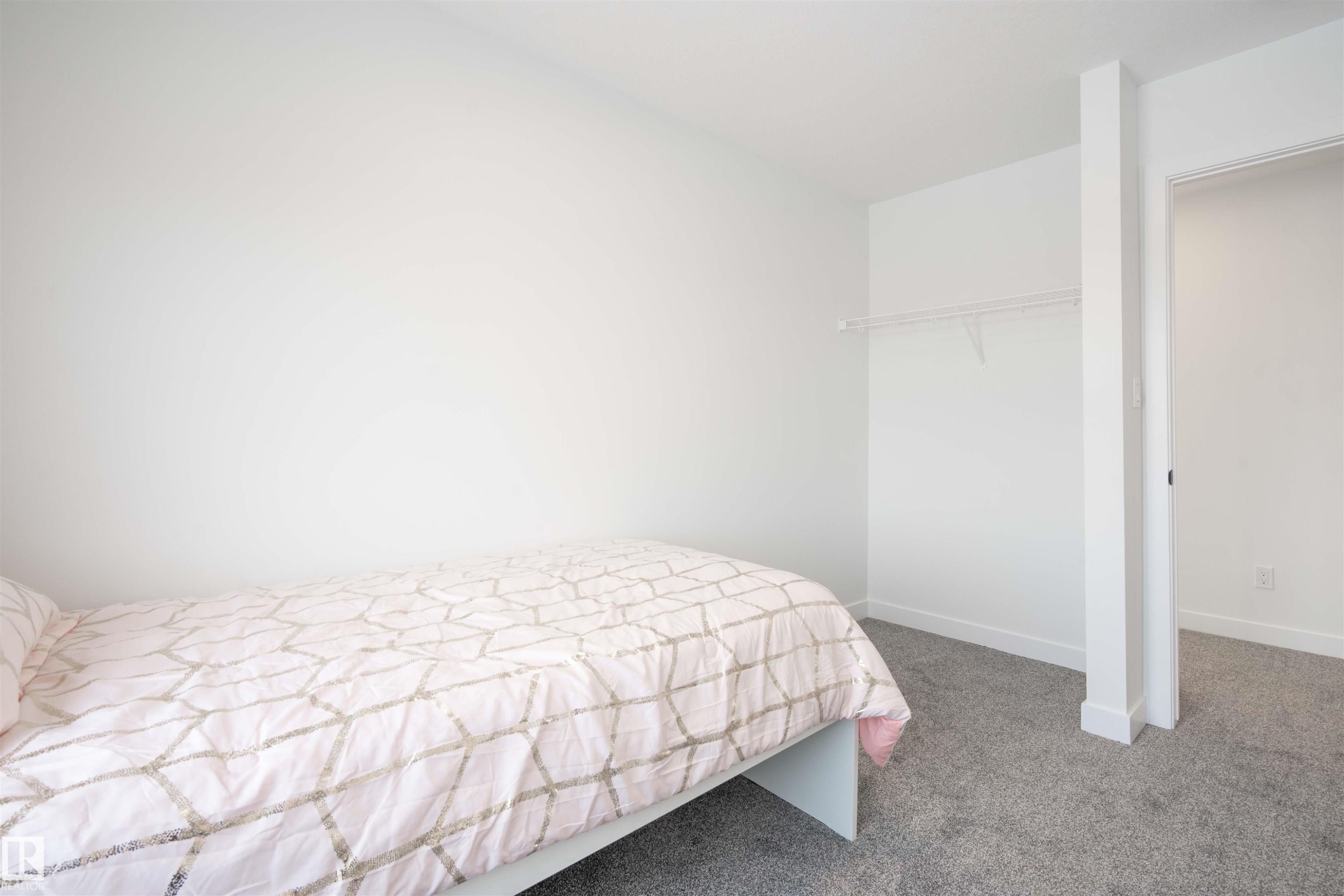 












64 18120 28 Avenue SW

,
Edmonton,




AB
T6W 4V2

