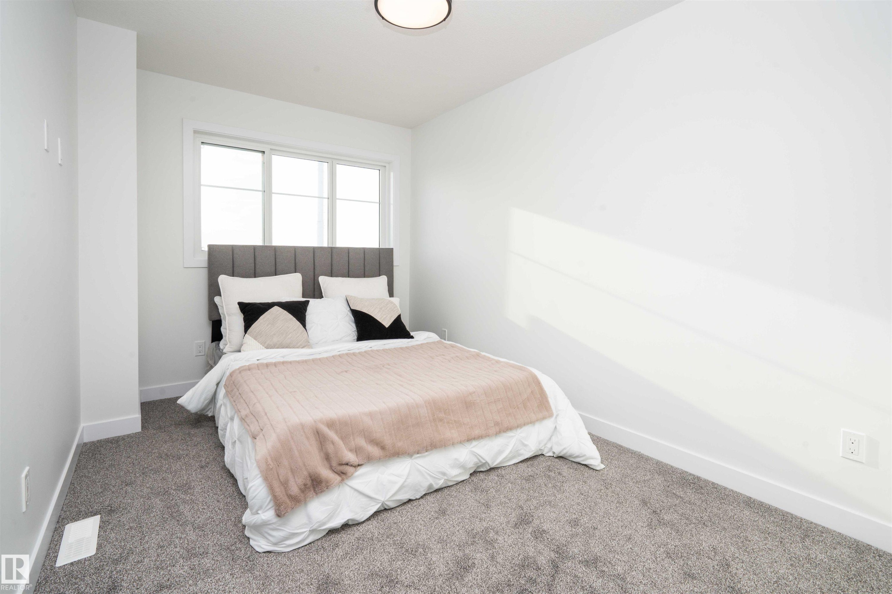 












64 18120 28 Avenue SW

,
Edmonton,




AB
T6W 4V2

