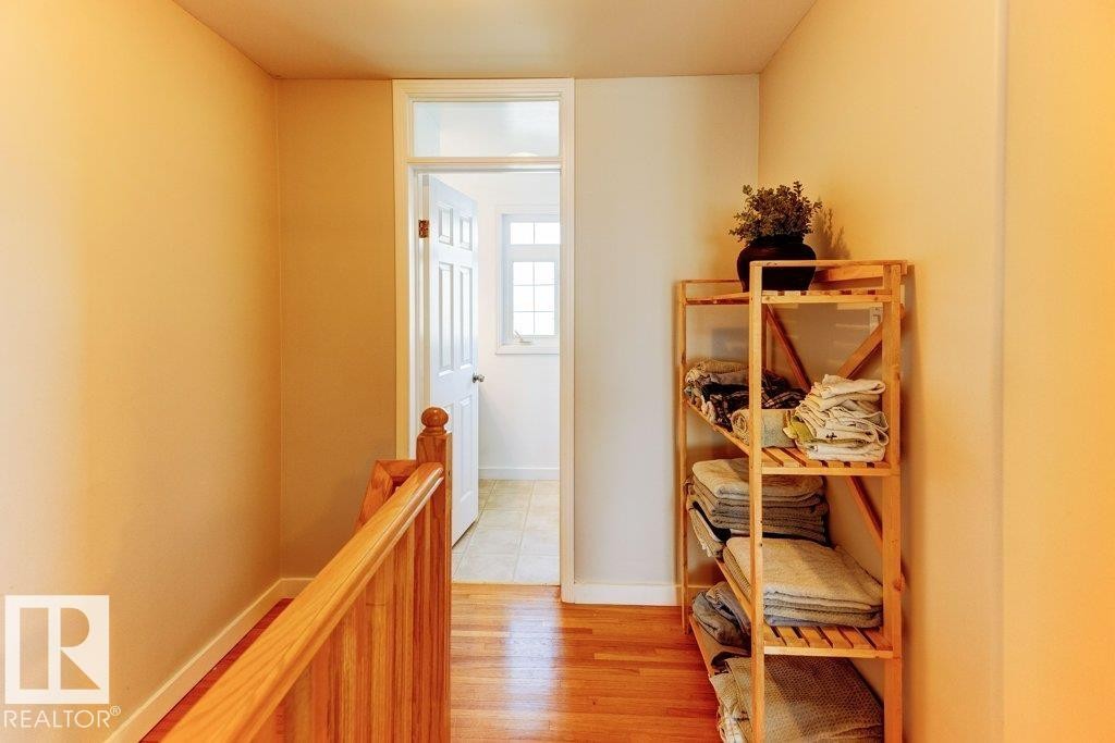 












9831 98 Street

,
Westlock,




AB
T7P 2A2

