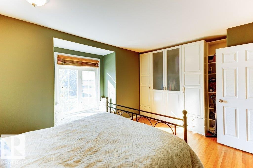 












9831 98 Street

,
Westlock,




AB
T7P 2A2

