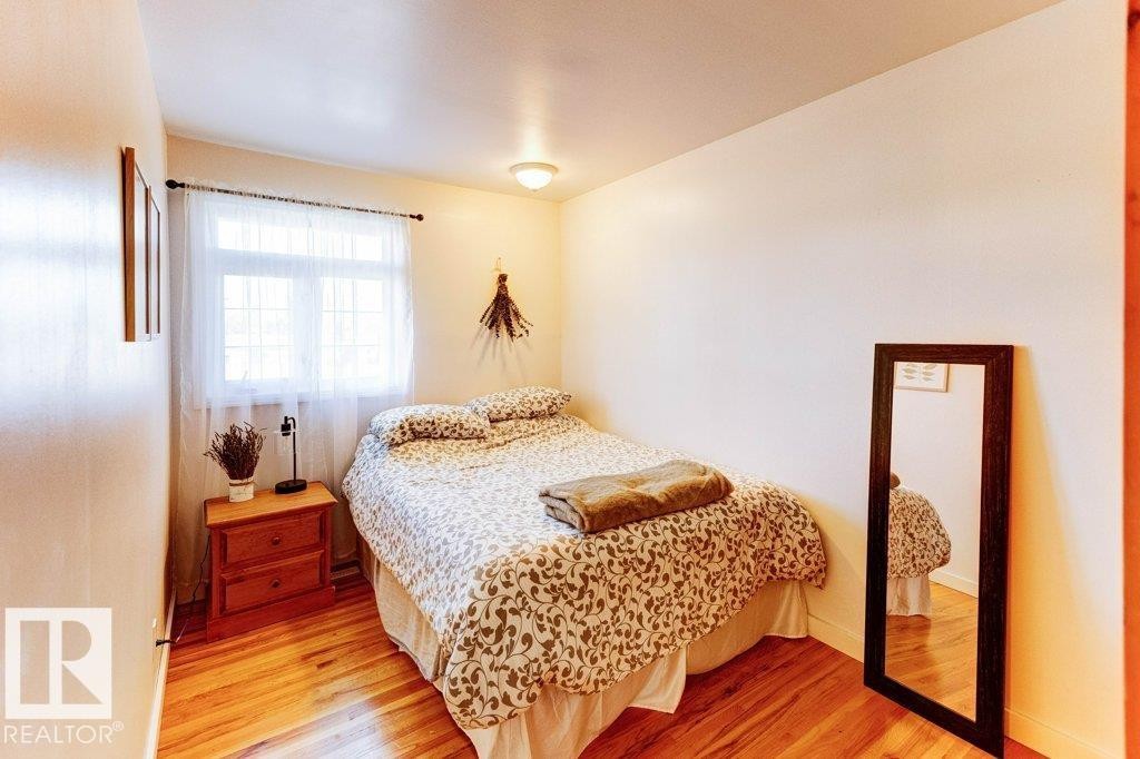 












9831 98 Street

,
Westlock,




AB
T7P 2A2

