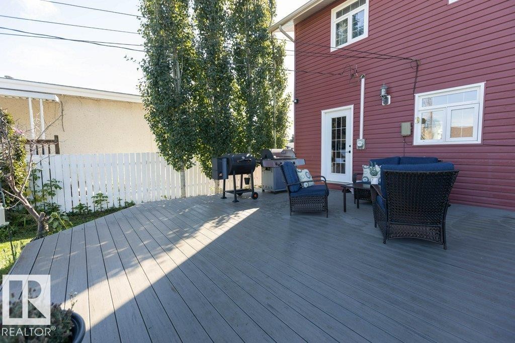 












9831 98 Street

,
Westlock,




AB
T7P 2A2

