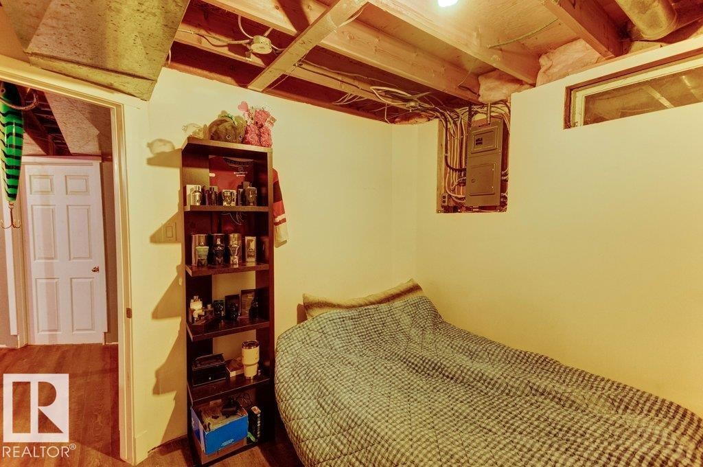 












9831 98 Street

,
Westlock,




AB
T7P 2A2

