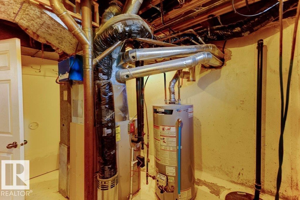 












9831 98 Street

,
Westlock,




AB
T7P 2A2

