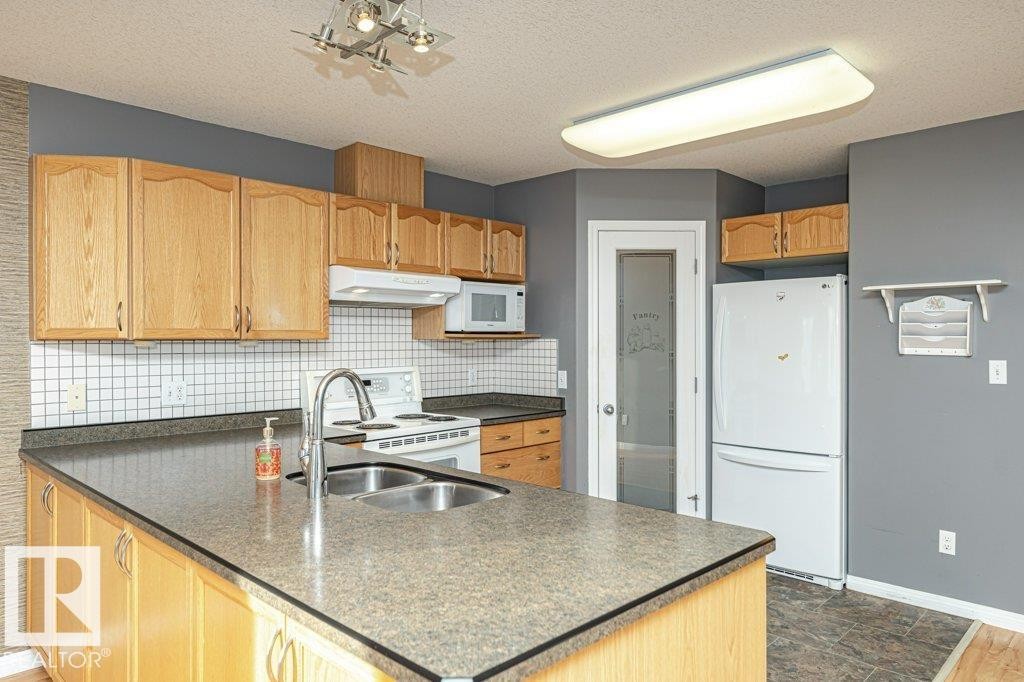 












53 8602 SOUTHFORT Drive

,
Fort Saskatchewan,




AB
T8L 4R7

