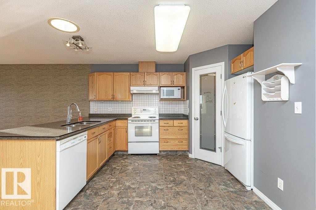 












53 8602 SOUTHFORT Drive

,
Fort Saskatchewan,




AB
T8L 4R7

