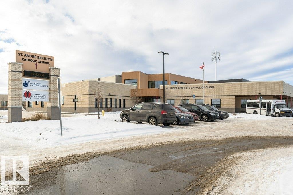 












53 8602 SOUTHFORT Drive

,
Fort Saskatchewan,




AB
T8L 4R7

