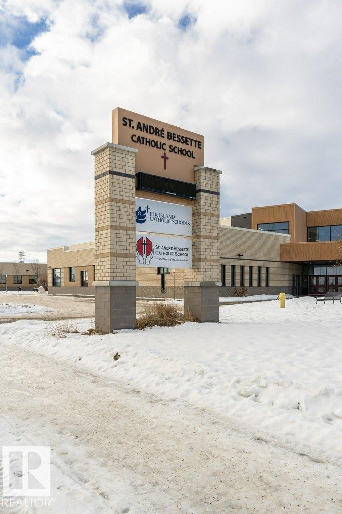 












53 8602 SOUTHFORT Drive

,
Fort Saskatchewan,




AB
T8L 4R7

