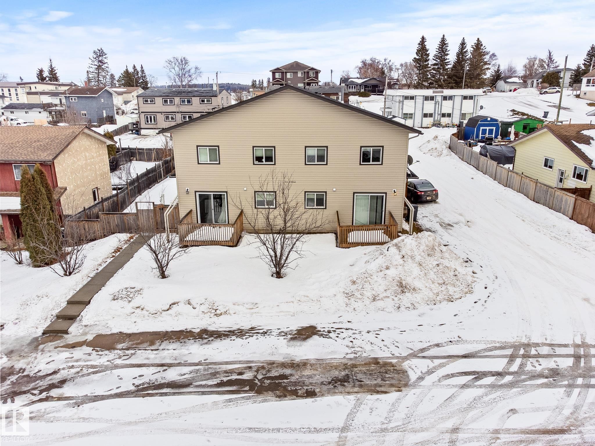 












914 9 Street

,
Cold Lake,




AB
T9M 1H8

